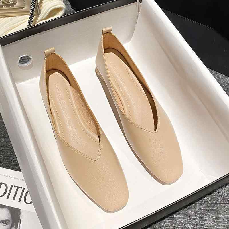 パンプス レディース ローヒール フラットシューズ スクエアトゥ ぺたんこ 婦人靴 歩きやすい 痛くなりにくい スリッポン フラット ローヒール 黒 赤 ブラウン ベージュ 春夏 秋冬