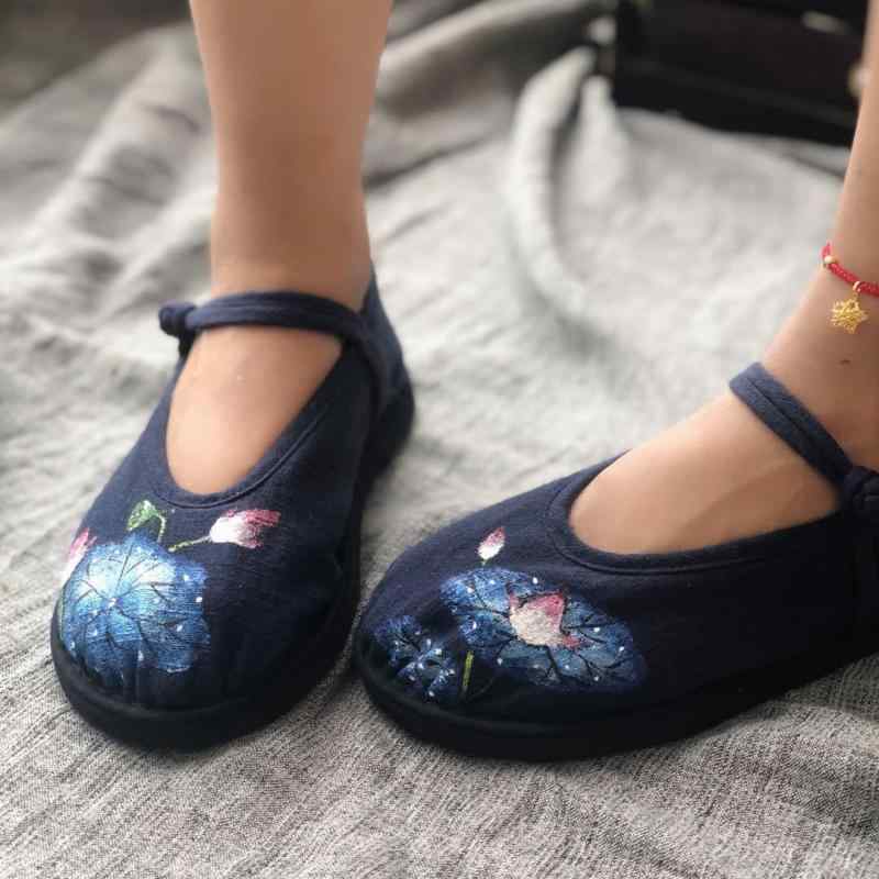 布靴 レディース 手作り 刺繍 花柄 フラットソール スリッポン 布製 ラウンドトゥ 民族風 カジュアル 春夏秋 レッド系 ブルー系(x2)