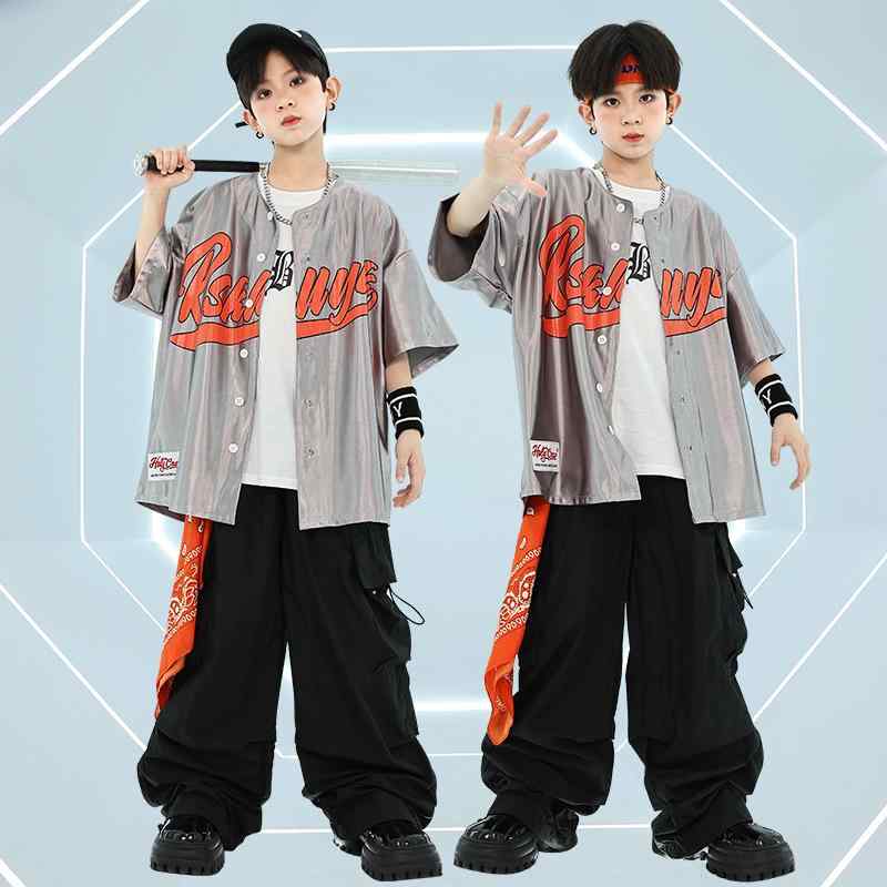 子供服 ダンス衣装 セットアップ 男の子 ストリート HIPHOP ウェア クール ズボン ジャケット ジャズダンス レッスン着 舞台 発表会 イベント シルバー ブラック 110 120 130 140 150 160 170 180