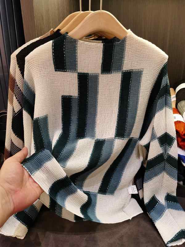 Tシャツ レディース 秋冬 幾何学模様 切り替え ギャザー 長袖 トップス ゆったり 体型カバー カジュアル 通勤3