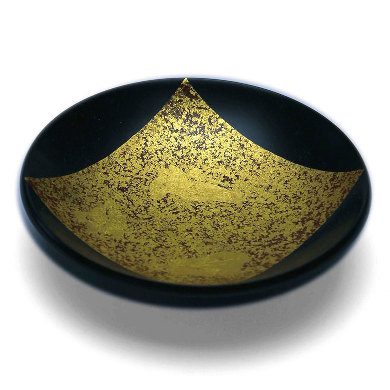 漆器・山中漆器：平盃・色紙金箔・黒・守田漆器《盃》