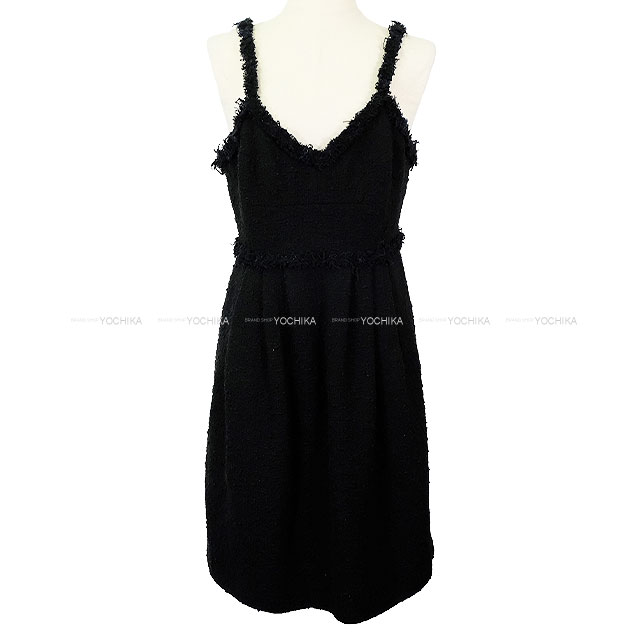 CHANEL シャネル ノースリーブ ツイード 黒 (ブラック)/ブルー コットン/アクリル #36 シャンパンゴールド金具 P30935 ワンピース SAランク【中古】([Pre-loved] Sleeveless Tweed Noir (Black)/Blue Cotton/Acrylic Champagne Gold HW P30935 One‐piece dress)｜YOCHIKA 京都下鴨店