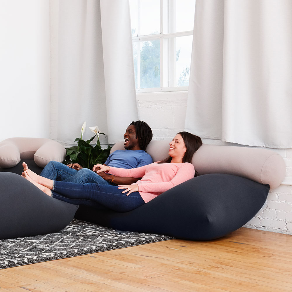 正規品☑️ヨギボークッション