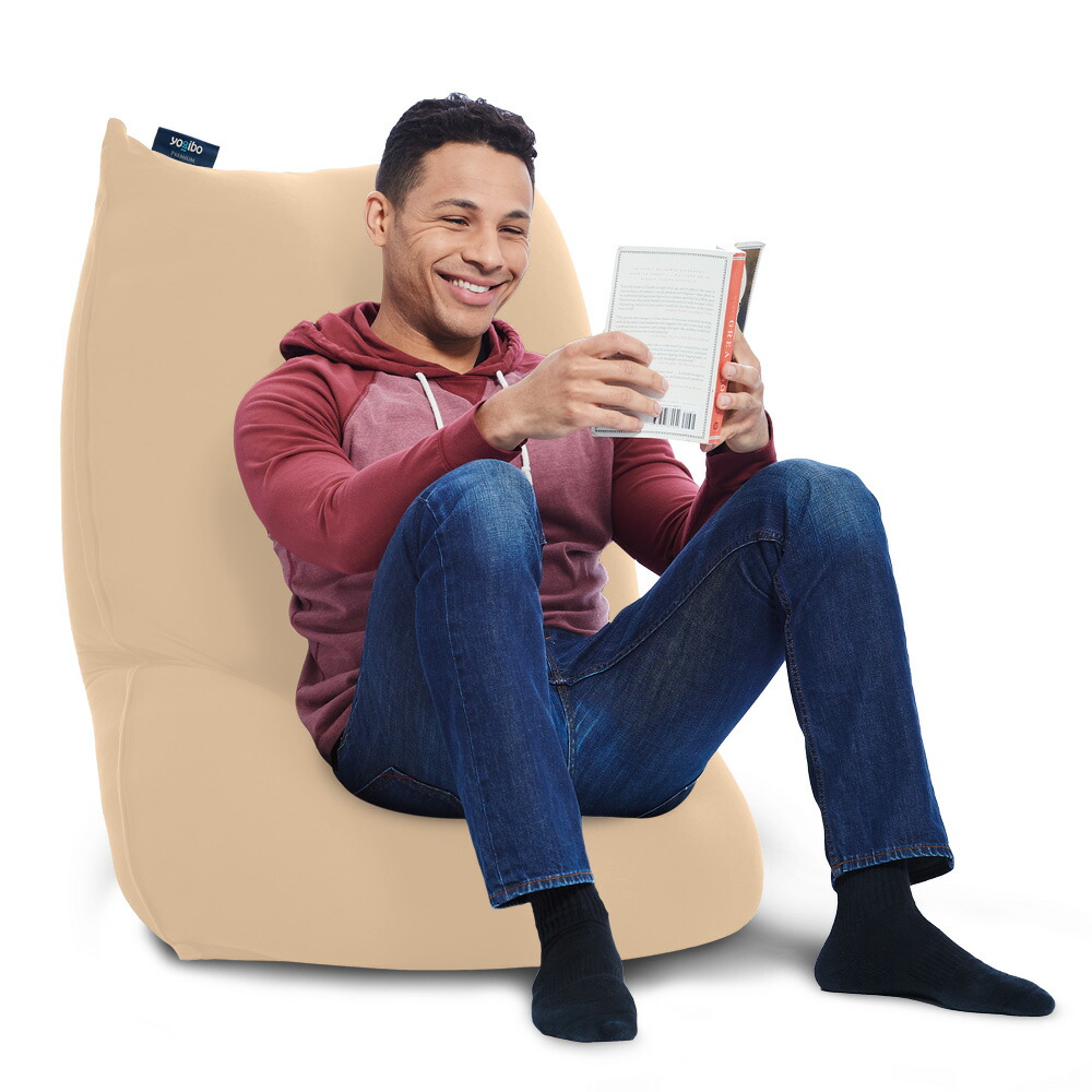 クリームホワイト