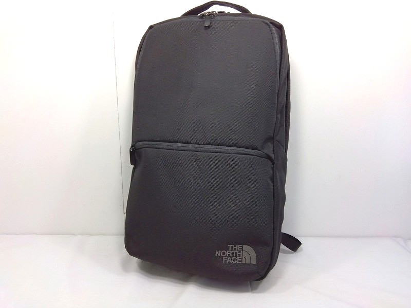 26g-510k【中古】THE NORTH FACE 北の方人間の顔 SHUTTLE DAYPACK SLIM シャトル デイパック か細い うしろ側容器に並べる 背嚢 NM82330 黒いこと【9800円以上で沖縄・離島も貨物輸送無料】