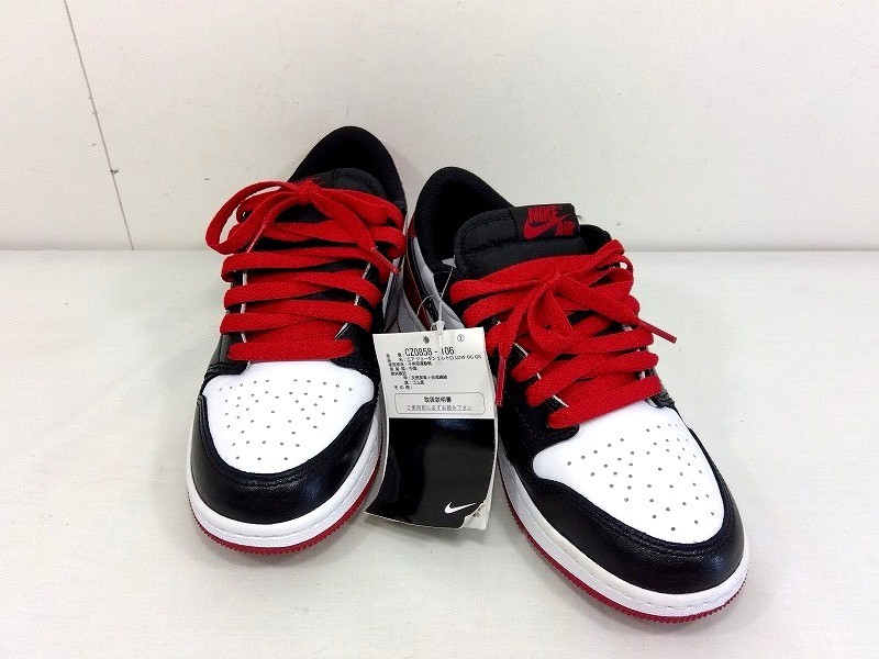 26g-524k【中古】NIKE ナイキ AIR JORDAN 1 RETRO LOW OG GS エアジョーダン 1 レトロ 置き目 スニーカー キッズ CZ0858-106 23.5糎 赤いこと/黒いこと/白いこと 箱なし【9800円以上で沖縄・離島も貨物輸送無料】