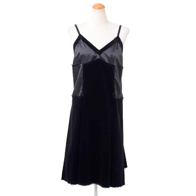 エムエムシックス メゾンマルジェラ (MM6 MAISON MARTIN MARGIELA) キャミワンピース 天鵞絨 黒いこと\u003cbr /\u003es32コンピュータ断層撮影法0804963\u003cbr /\u003e 2016AW レディース秋冬新作 貨物輸送無料 置き目取りまわし