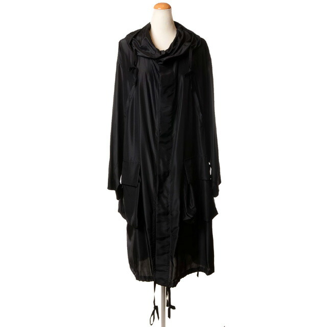 アンドゥムルメステール (ann demeulemeester) ボンネット付き添い人ロング厚地の外套 ポリエステル地絹 黒いこと\u003cbr /\u003e8412115108\u003cbr /\u003e 2024AW レディース秋冬新作 貨物輸送無料 置き目取りまわし