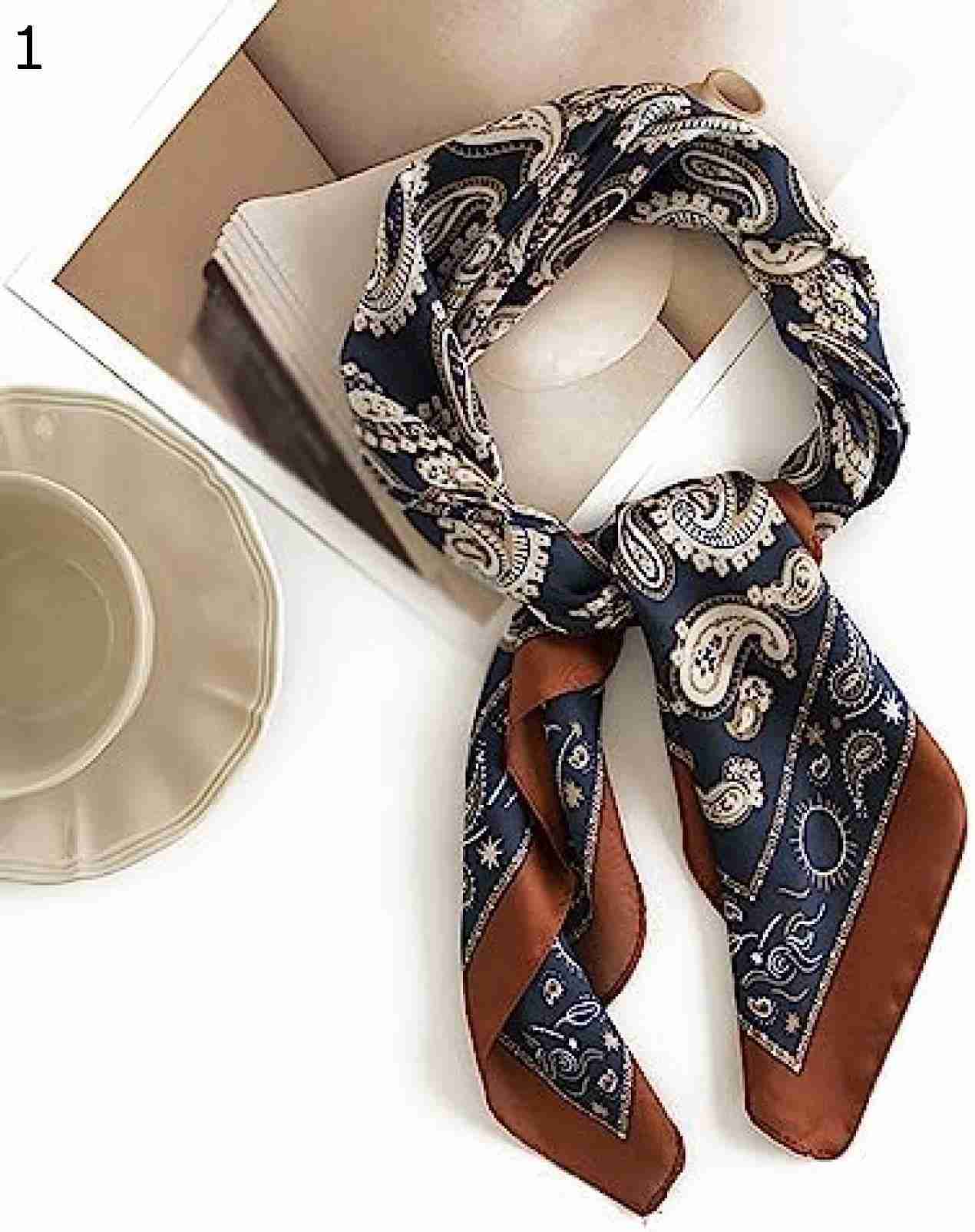【20%OFFクーポン～】カシューフラワー小さな正方形スカーフ、女性の日焼け止め首保護スカーフルネッサンス模造スカーフ スカーフ (Color : Navy, Size : 70x70cm) 4,280円