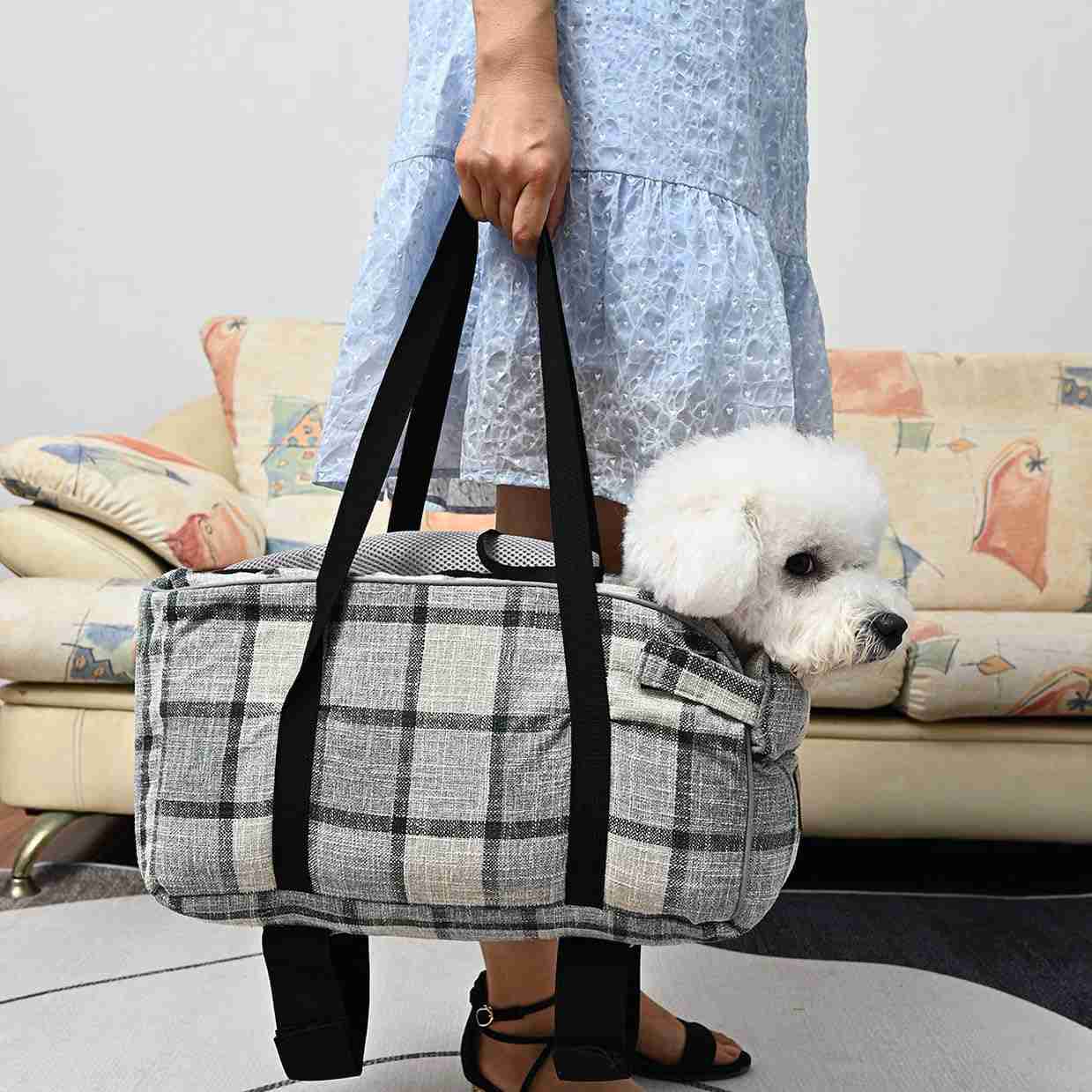 犬 車 ドライブボックス アームレスト おしゃれ 車用ペットシート 小型犬 猫 ペットベッド 犬 ベッド 車 お出かけ 旅行 汚れ防止 車酔い対策 軽自動車 犬 猫用 49*25*21cm キャリーバ｜Yokos