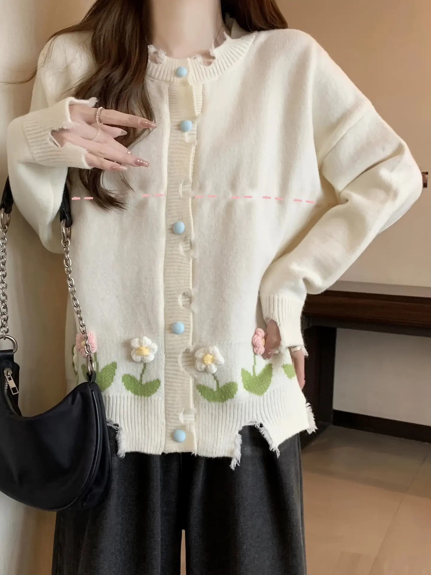 【ダメージ加工】カーディガン レディース ニット トップス 花柄 立体 3D フラワー 刺繍 丸首 羽織り セーター 前開き 長袖 オーバーサイズ ゆったり 大きいサイズ 体型カバー ドロップショルダー ゆるニット 韓国 ファッション レトロ かわいい 大人可愛い カジュアル
