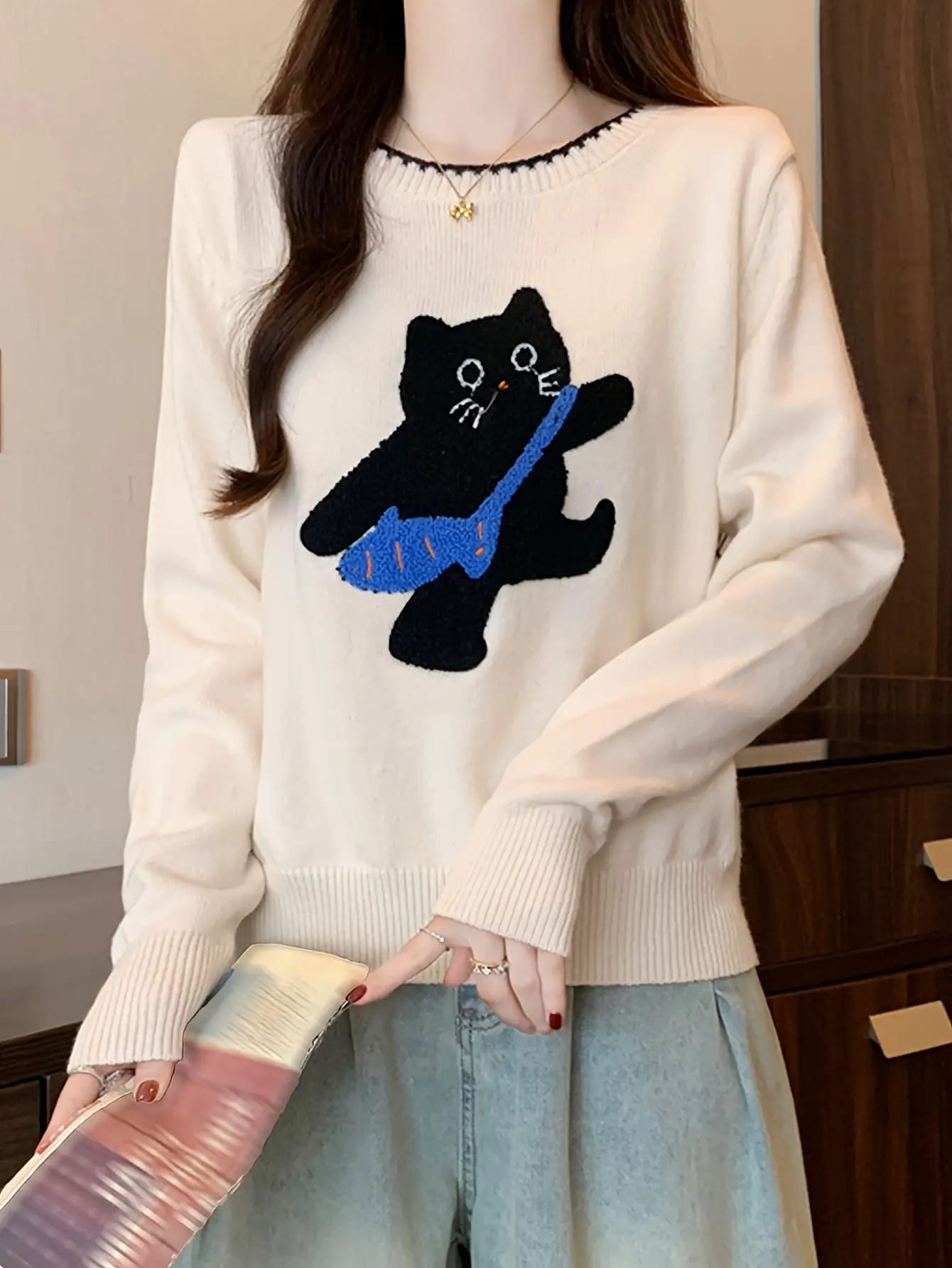 【猫モチーフ】ニット セーター レディース トップス プルオーバー 長袖 クルーネック 丸首 スカラップ 猫柄 ネコ ねこ アニマル キャラクター もっちり 柔らかい 伸縮性 ストレッチ チクチクしにくい 大人可愛い カジュアル 韓国ファッション 秋 冬 春 体型カバー