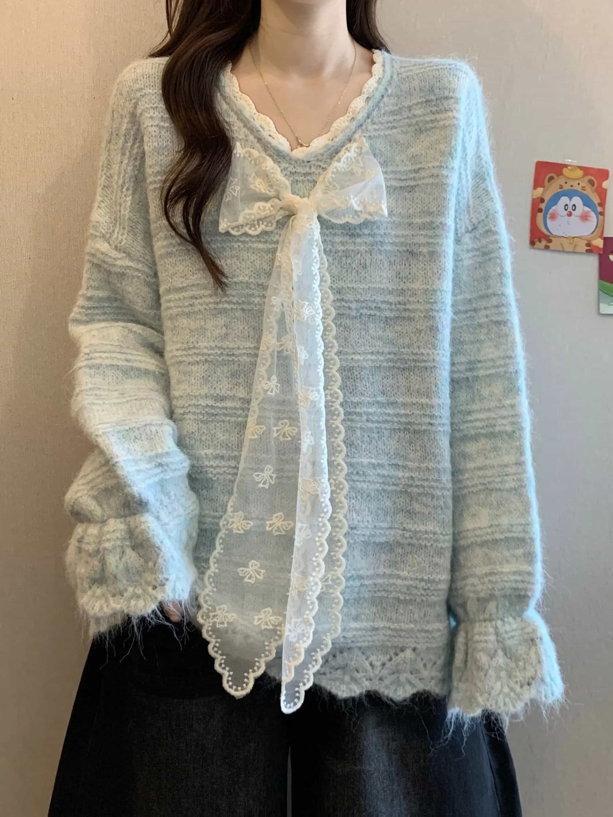 【大きなリボン】ニット セーター レディース レース フリル トップス 長袖 Vネック シャギーニット ふわふわ もこもこ リボンタイ プルオーバー もちもち 暖かい 柔らかい 大人可愛い ガーリー フェミニン 韓国ファッション きれいめ ゆったり 体型カバー 着痩せ