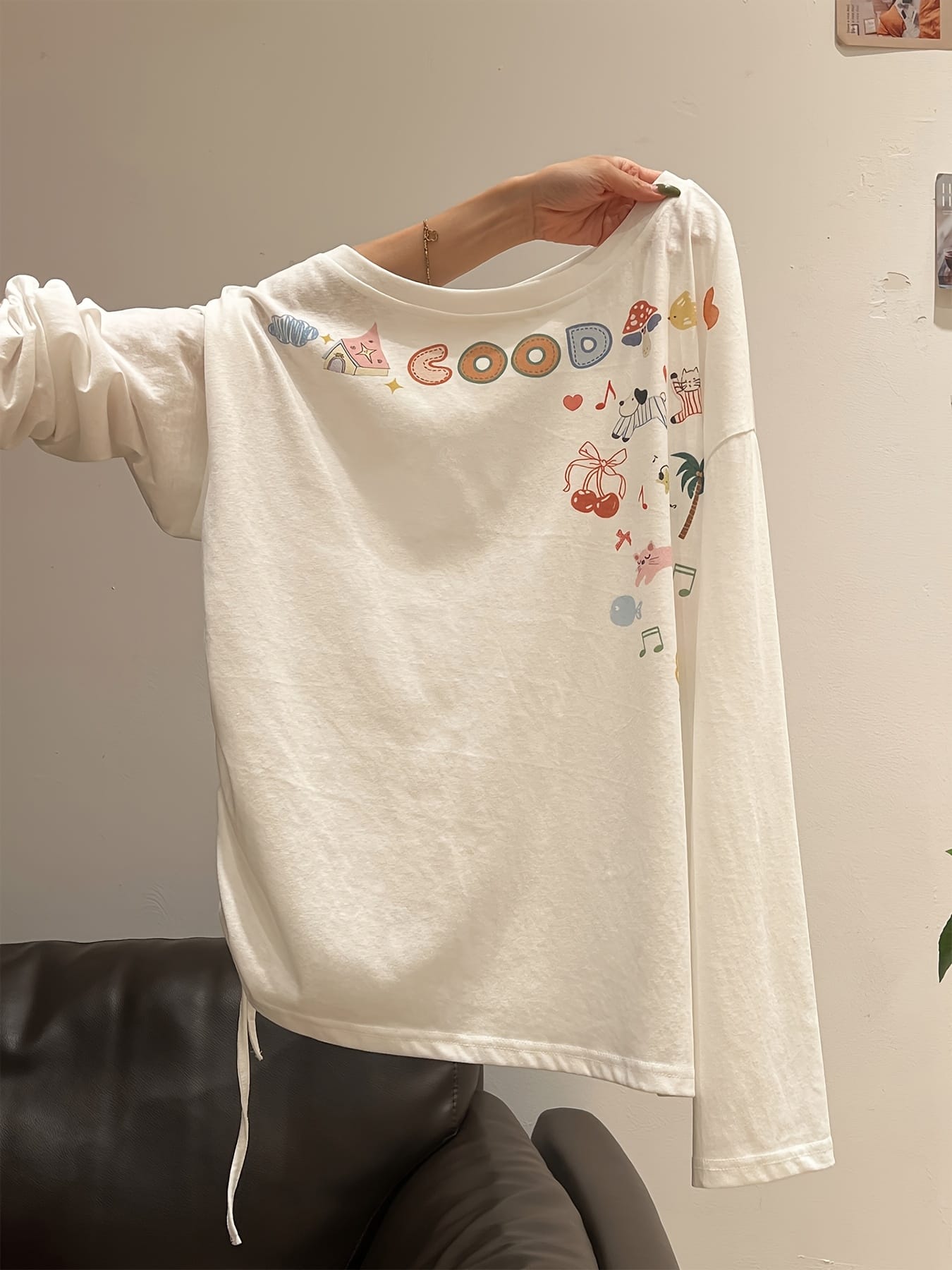 【大人可愛い】 ロンT レディース 長袖 カットソー トップス ゆる Tシャツ オフショル ボートネック 韓国 Y2K オーバーサイズ ビッグシルエット プリント ロゴ さくらんぼ ハート 音符 猫 キャラクター 裾ドロスト 体型カバー 着痩せ 華奢見え 二の腕カバー ゆったり