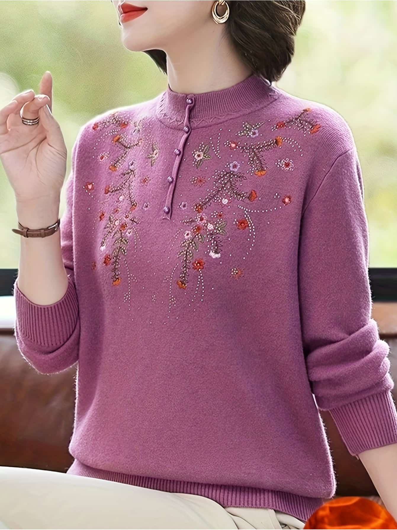 【裏起毛】 ニット セーター レディース 花柄 刺繍 ハイネック モックネック あったか トップス プルオーバー 暖か 防寒 厚手 裏ボア 長袖 ゆったり 体型カバー 着痩せ 40代 50代 60代 ミセス シニア 華やか ビジュー チャイナ風 レトロ 大人可愛い 秋冬 お出かけ