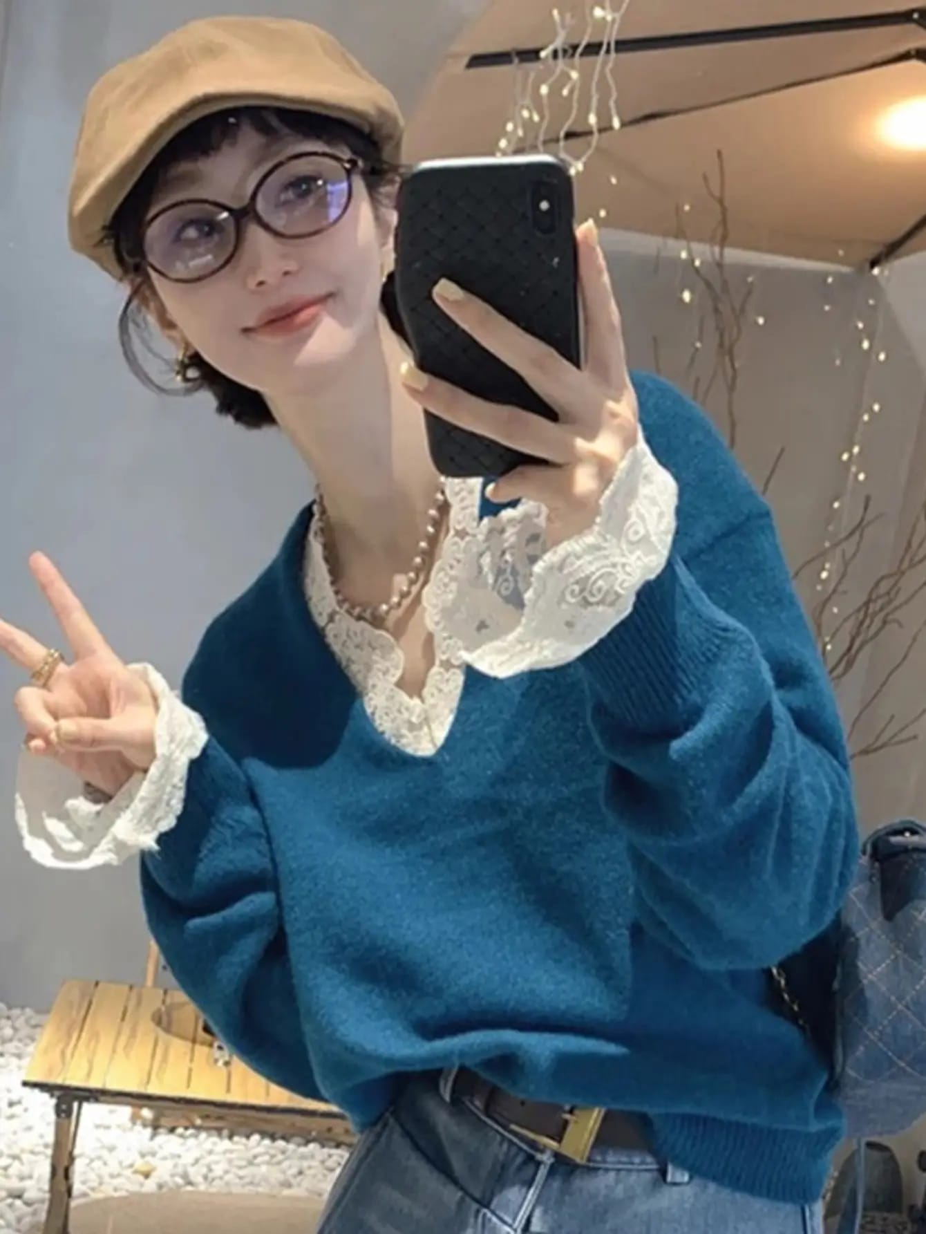 【重ね着風】ニット セーター レディース トップス Vネック レース フェイクレイヤード 重ね着 襟付き 長袖 プルオーバー ゆったり 体型カバー 着痩せ 細見え 華奢見せ 二の腕カバー 大きいサイズ 柔らかい もっちり 大人可愛い きれいめ 春 秋 冬 通勤 デート 30代｜Yokos