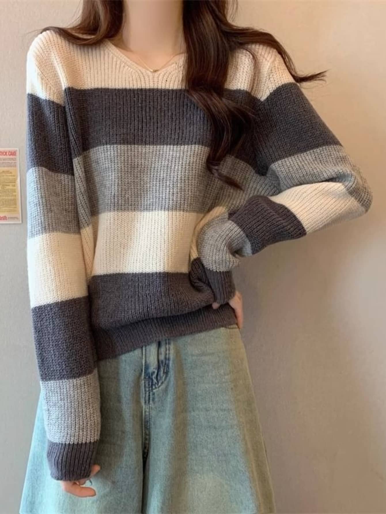 【配色ボーダー】ニット レディース セーター ボーダー Vネック 長袖 配色 ゆるニット トップス 秋 冬 秋冬 ボーダーニット ざっくり オーバーサイズ ビッグシルエット ドロップショルダー 体型カバー 華奢見え 二の腕カバー 着痩せ お尻隠れる 楽ちん 柔らかい