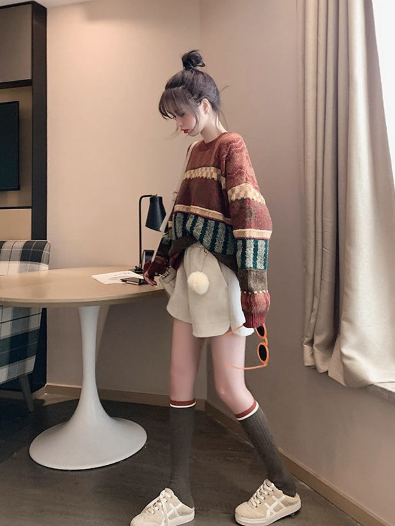 【レトロ可愛い】ニット セーター レディース トップス 長袖 厚手 クルーネック 丸首 総柄 ボーダー プルオーバー ゆるニット オーバーサイズ ビッグシルエット ドロップショルダー ざっくり 暖かい 秋冬 体型カバー 着痩せ 華奢見え 二の腕カバー お尻隠れる 楽ちん