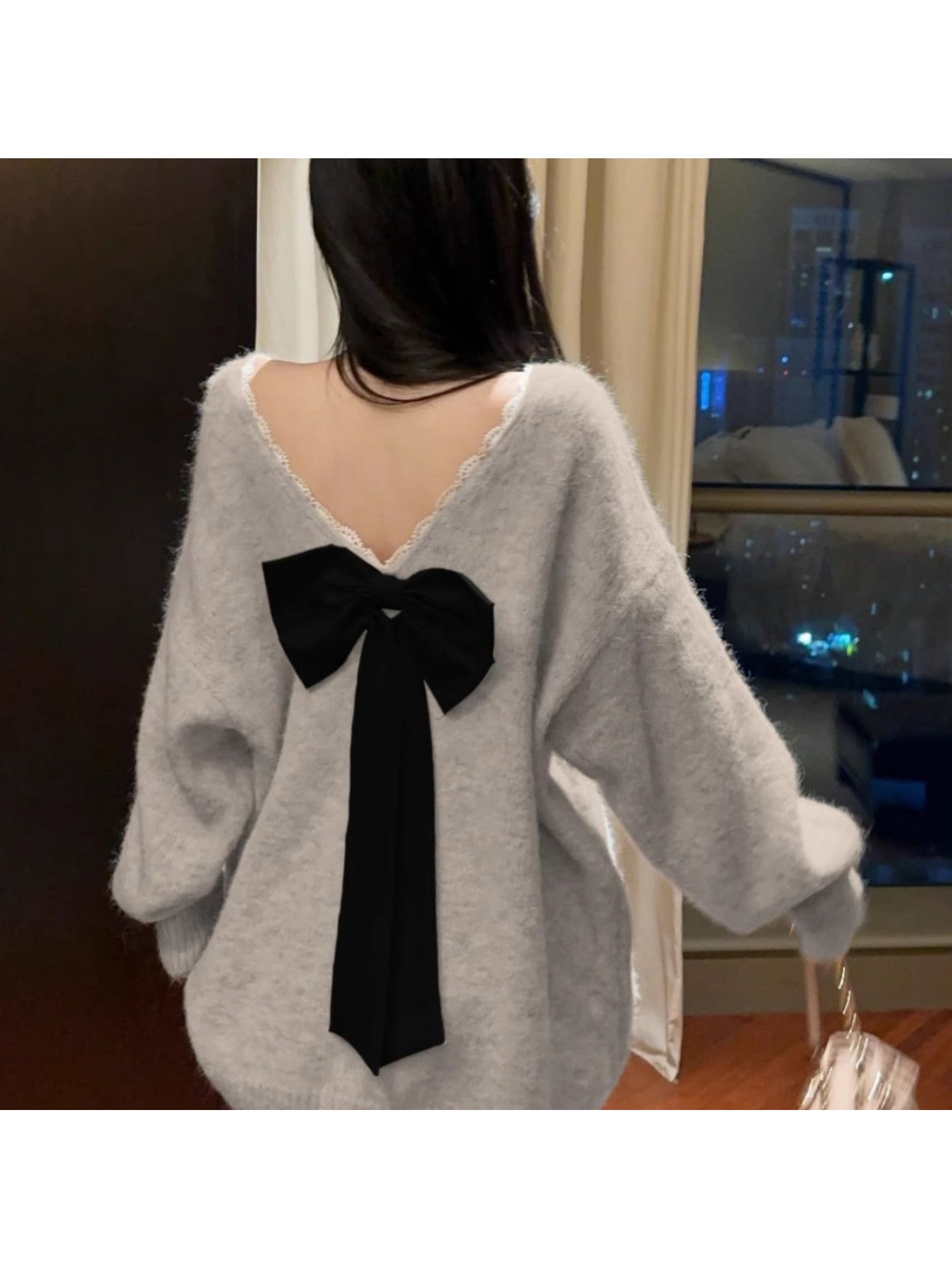 【バックリボン】ニット セーター レディース トップス 長袖 レース 背中あき バックシャン シャギーニット 厚手 ふわふわ もこもこ ゆるニット オーバーサイズ 体型カバー 華奢見え リボン 大人可愛い フェミニン 韓国ファッション 秋冬 デート クリスマス