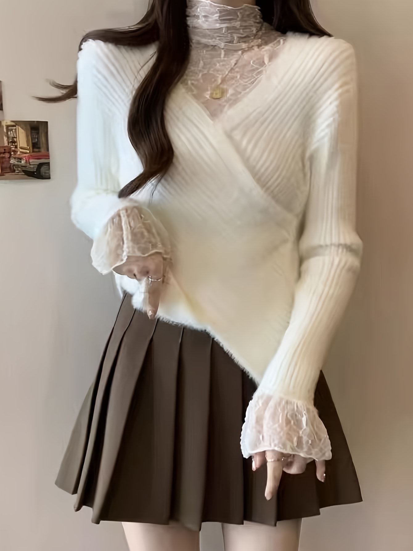 【重ね着風】 ニット レディース セーター レース ハイネック カシュクール シャギーニット トップス フェイクレイヤード プルオーバー 長袖 ミンクタッチ ふわふわ もこもこ 襟レース 袖レース 異素材 切替 チュニック 体型カバー 着痩せ 細見え 華奢見え 大人可愛い