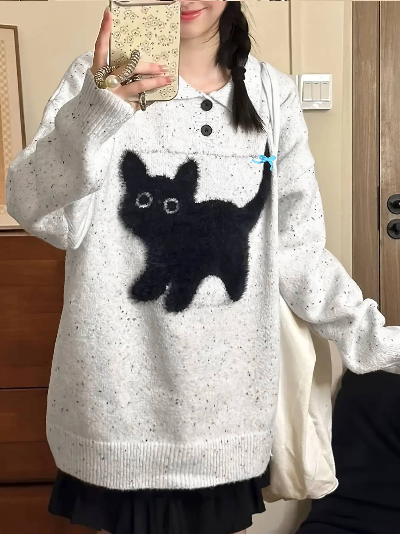 【猫刺繍ニット】セーター レディース トップス 長袖 襟付き ポロ襟 ハーフボタン 猫柄 アニマル ニット プルオーバー ビッグシルエット オーバーサイズ ゆったり 体型カバー 着痩せ 細見え 華奢見え 楽ちん 秋 冬 春 大人可愛い 韓国 レトロ ガーリー カジュアル 通学