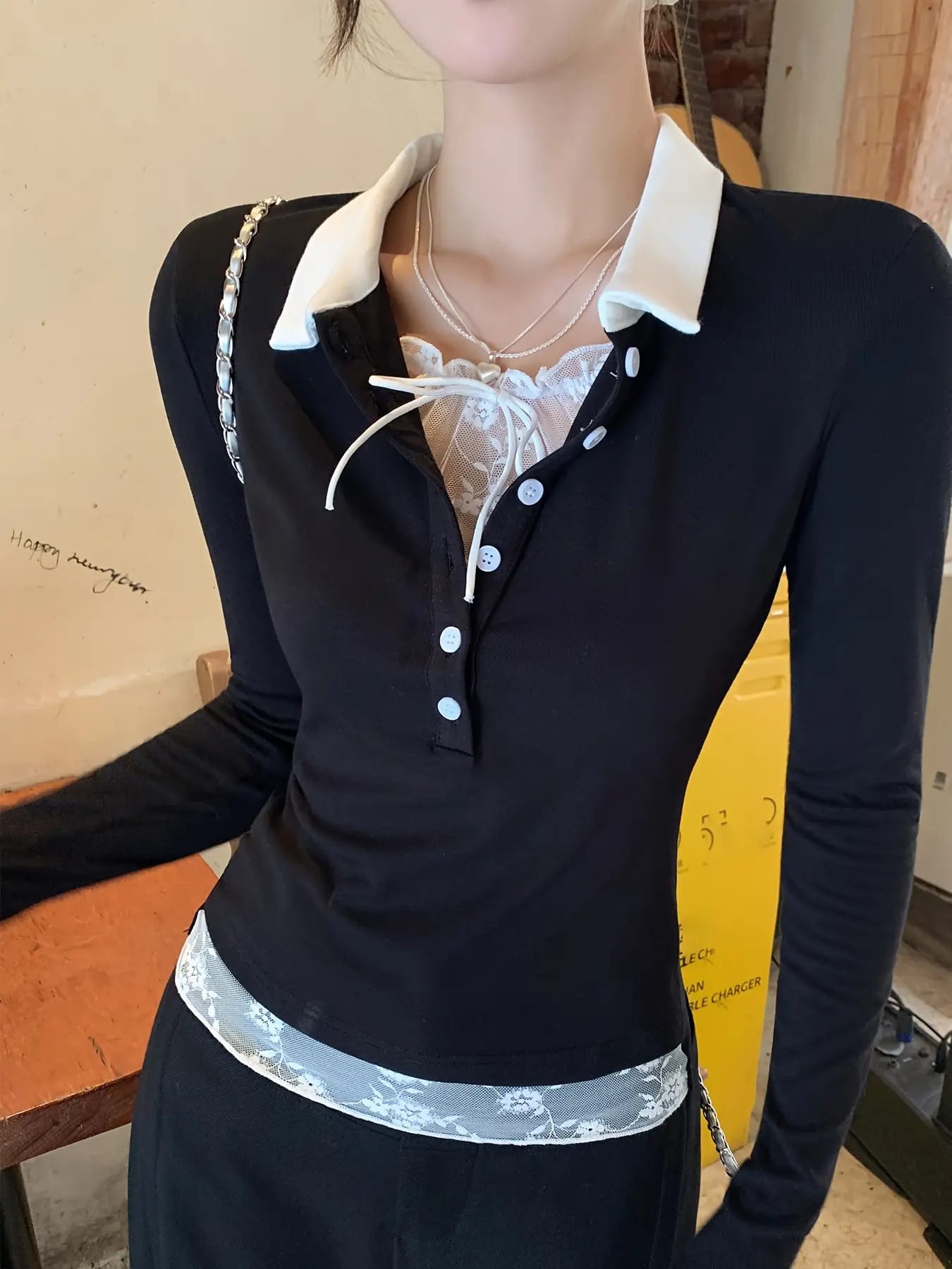 【レイヤード風】 レース 襟付き トップス レディース カットソー 長袖 ポロシャツ ブラウス 重ね着風 リボン 胸元 裾切り替え 配色 バイカラー チュニック 着痩せ 細見え 体型カバー ウエストマーク 伸縮 韓国 ファッション 大人可愛い 地雷系 量産型 フェミニン