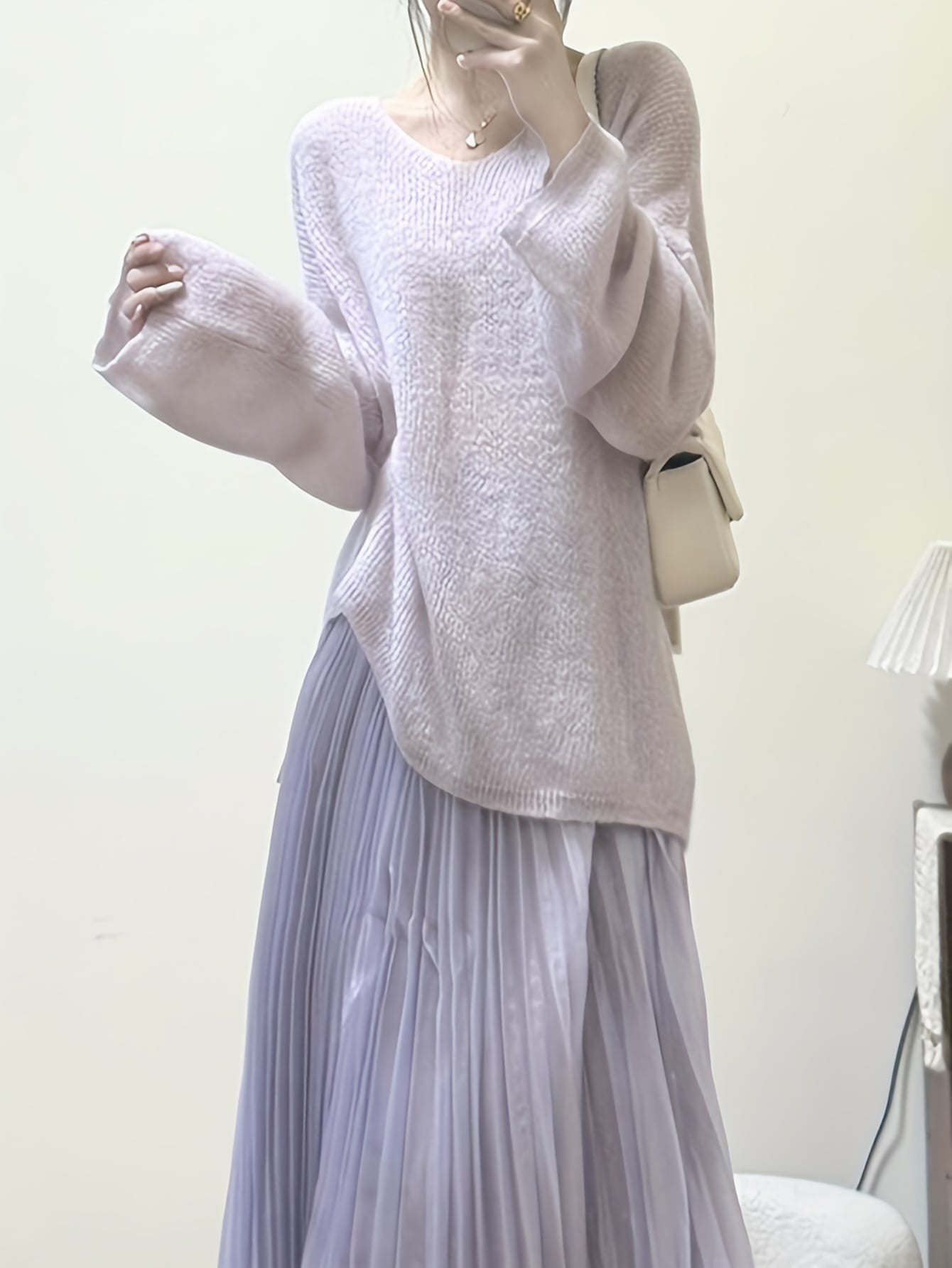 【大人可愛い】 ニット セーター レディース Vネック プルオーバー トップス 長袖 ゆるニット オーバーサイズ 体型カバー 着痩せ 華奢見え モヘアタッチ ふわふわ 柔らかい 暖か きれいめ カジュアル オフィス 通勤 OL デート お出かけ ママコーデ 春 秋 冬 無地