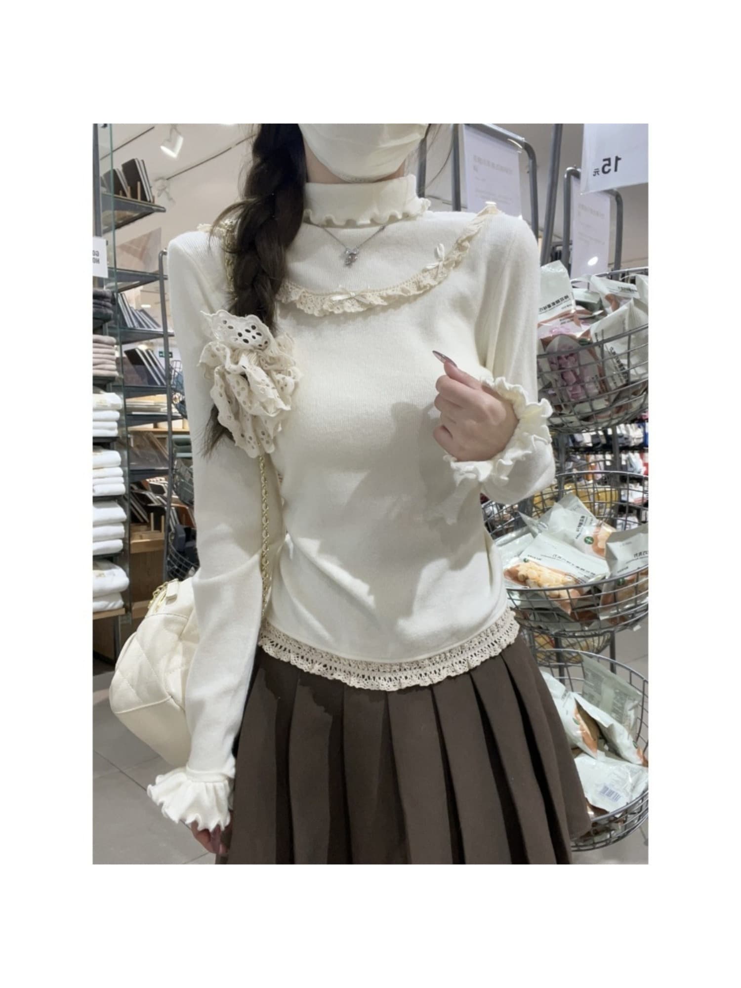 【フリル＆レース】 ニット レディース セーター タートルネック ハイネック トップス インナー リブニット 長袖 メロウトップス 襟レース 伸縮性 ストレッチ タイト スリム 着痩せ 細見え 体型カバー 暖か 柔らかい 韓国ファッション 大人可愛い きれいめ フェミニン