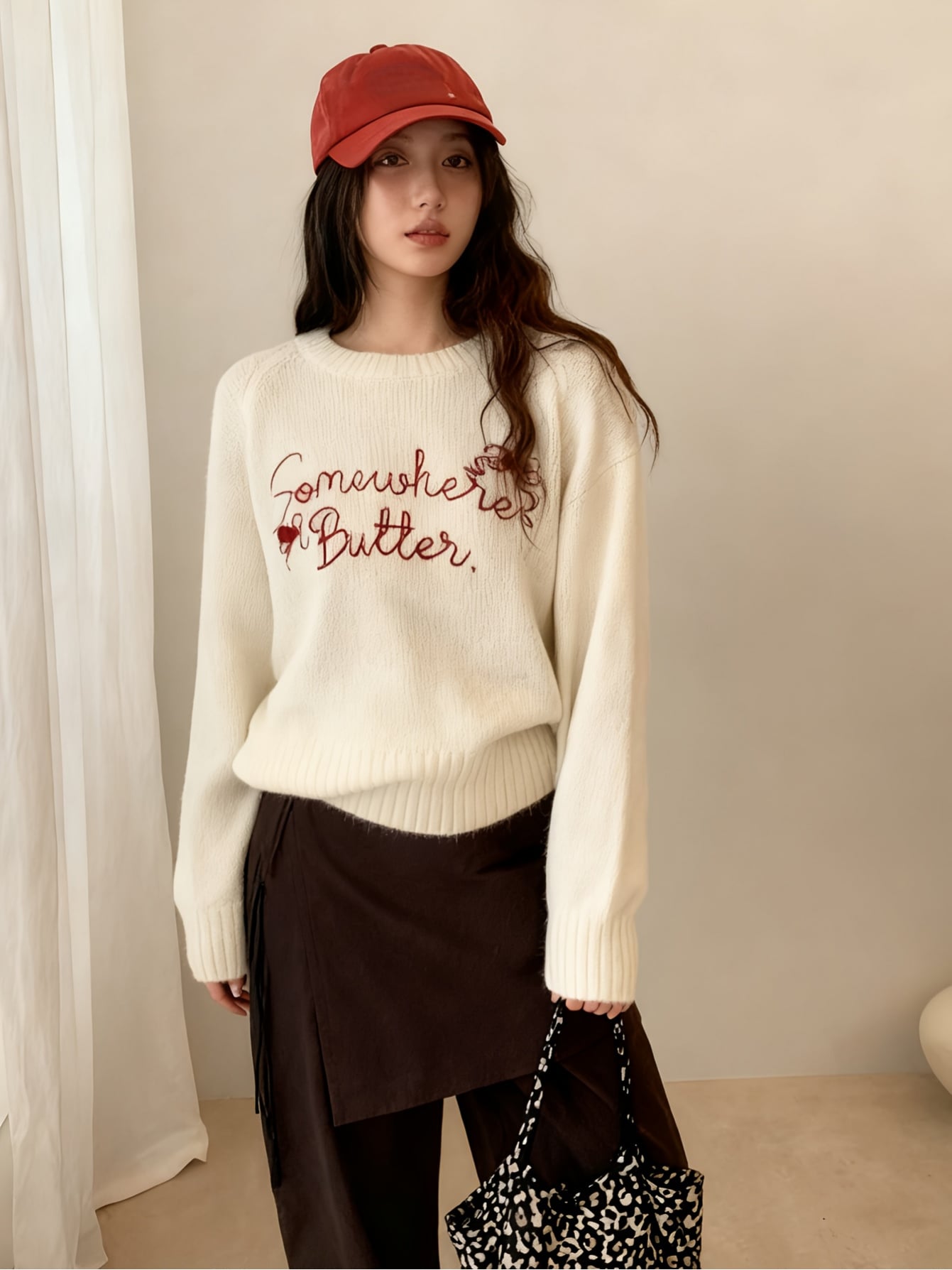 【英字ロゴ刺繍】ニット セーター レディース クルーネック 丸首 プルオーバー 長袖 ゆったり オーバーサイズ ロゴニット カレッジ風 レトロ ヴィンテージ風 ゆるニット 体型カバー 着痩せ 細見え 二の腕カバー 大人可愛い きれいめ カジュアル 韓国 春 秋 冬 通勤