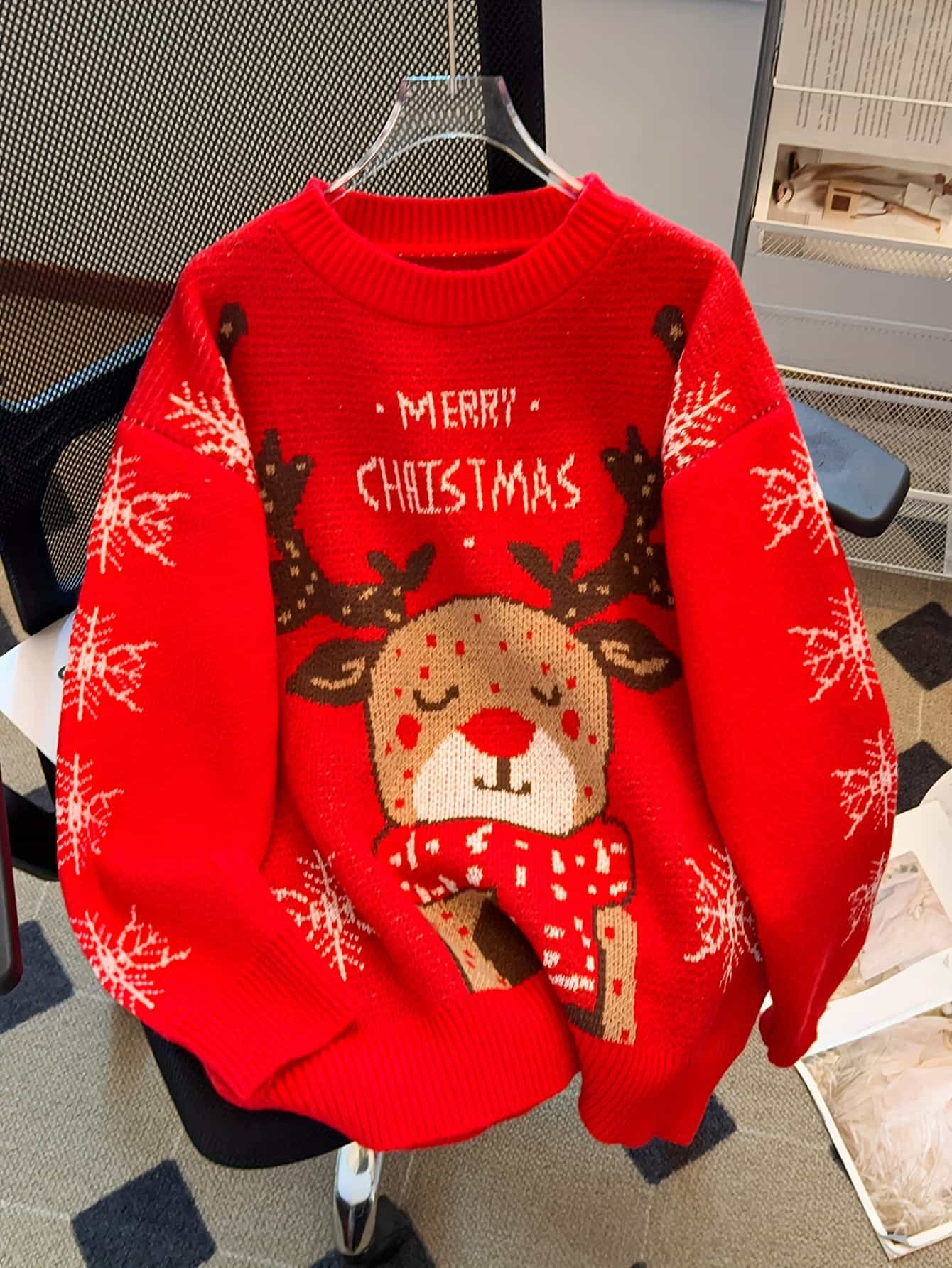 【クリスマス】 クリスマス セーター レディース ニット トップス 長袖 トナカイ 雪 結晶 ロゴ 赤 レッド クルーネック 丸首 プルオーバー ゆったり オーバーサイズ ビッグシルエット 大きいサイズ 体型カバー 着痩せ カジュアル 大人可愛い 映える パーティー
