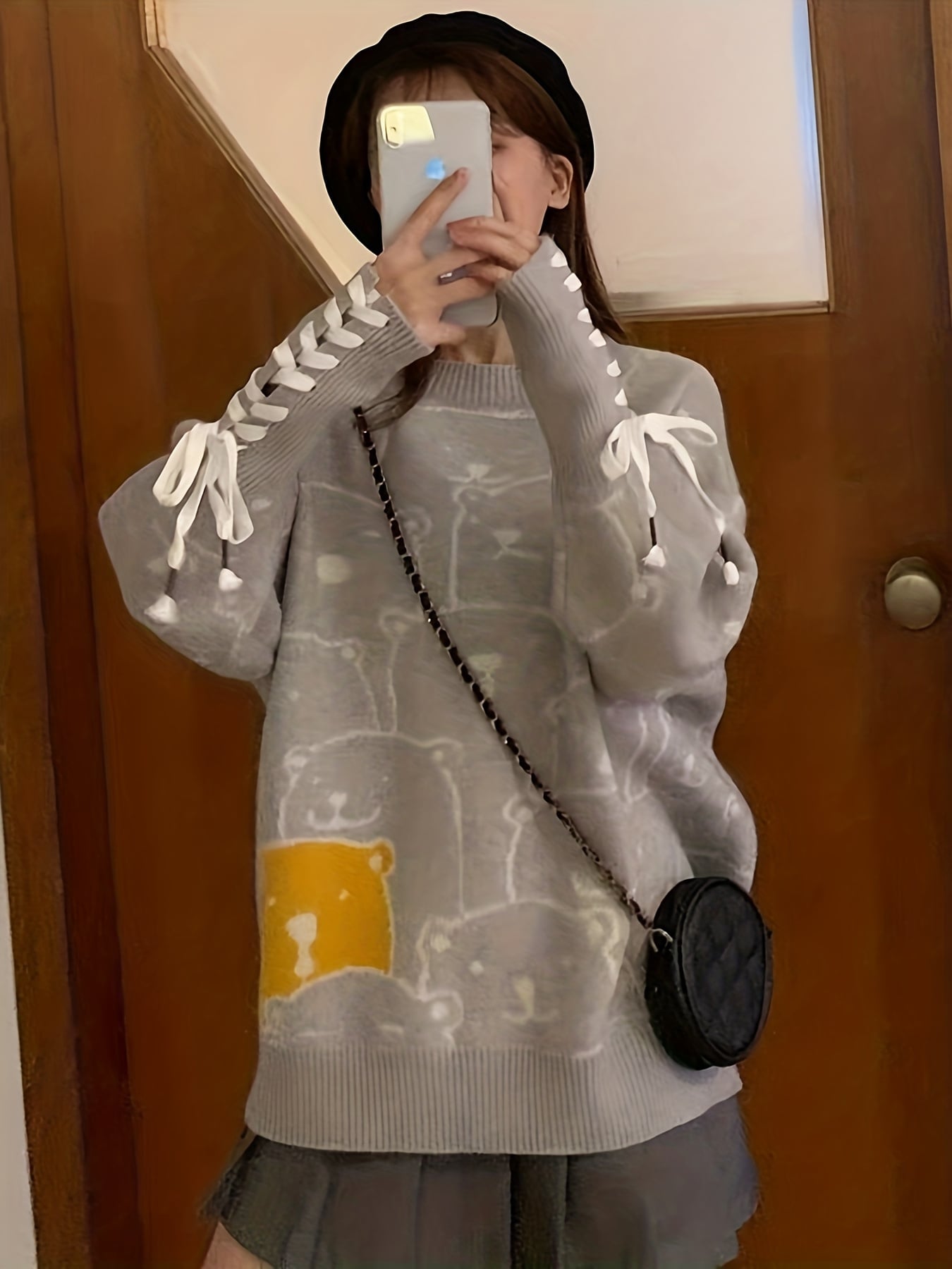 【袖リボン×くま柄】 ニット セーター レディース トップス プルオーバー 長袖 クマ アニマル 総柄 レースアップ 編み上げ デザインニット クルーネック 丸首 ゆったり オーバーサイズ ビッグシルエット 大きいサイズ 体型カバー 二の腕カバー 着痩せ 華奢見え 楽ちん
