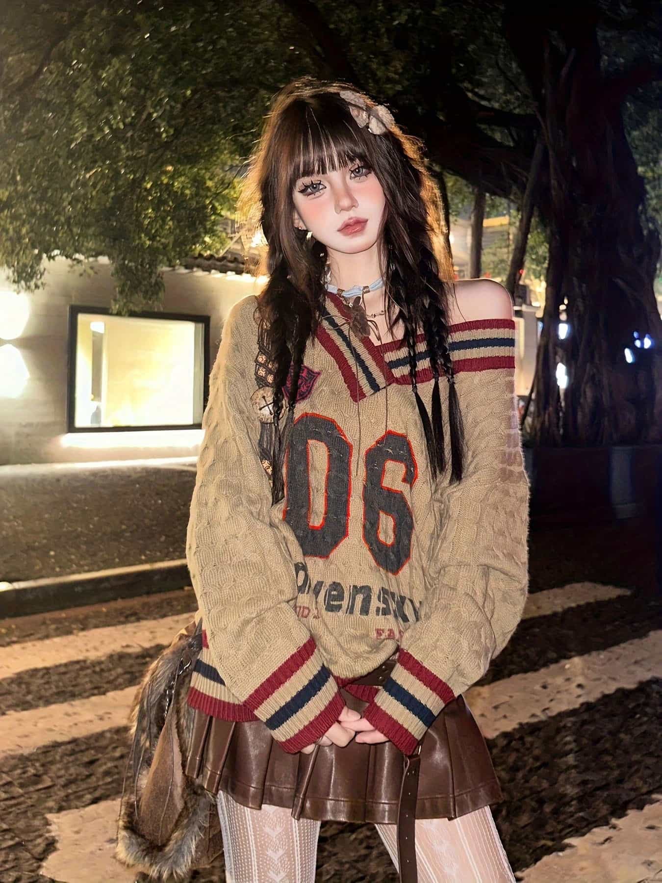 【カレッジ風】 Ｖネック セーター レディース ニット ケーブル編み プルオーバー チルデンニット ロゴ ナンバリング 06 長袖 オーバーサイズ ビッグシルエット ゆったり 韓国 ファッション ストリート カジュアル プレッピー レトロ 体型カバー 着痩せ 華奢見え 厚手