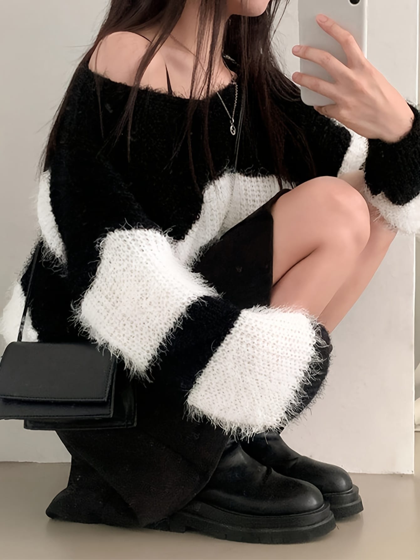 【旬のシャギー素材】 ニット セーター レディース ボーダー トップス 配色 モヘアタッチ プルオーバー 長袖 オーバーサイズ ビッグシルエット ゆるニット 太ボーダー バイカラー チュニック ざっくり 体型カバー 華奢見え 着痩せ 大きいサイズ ボリューム袖 韓国｜Yokos