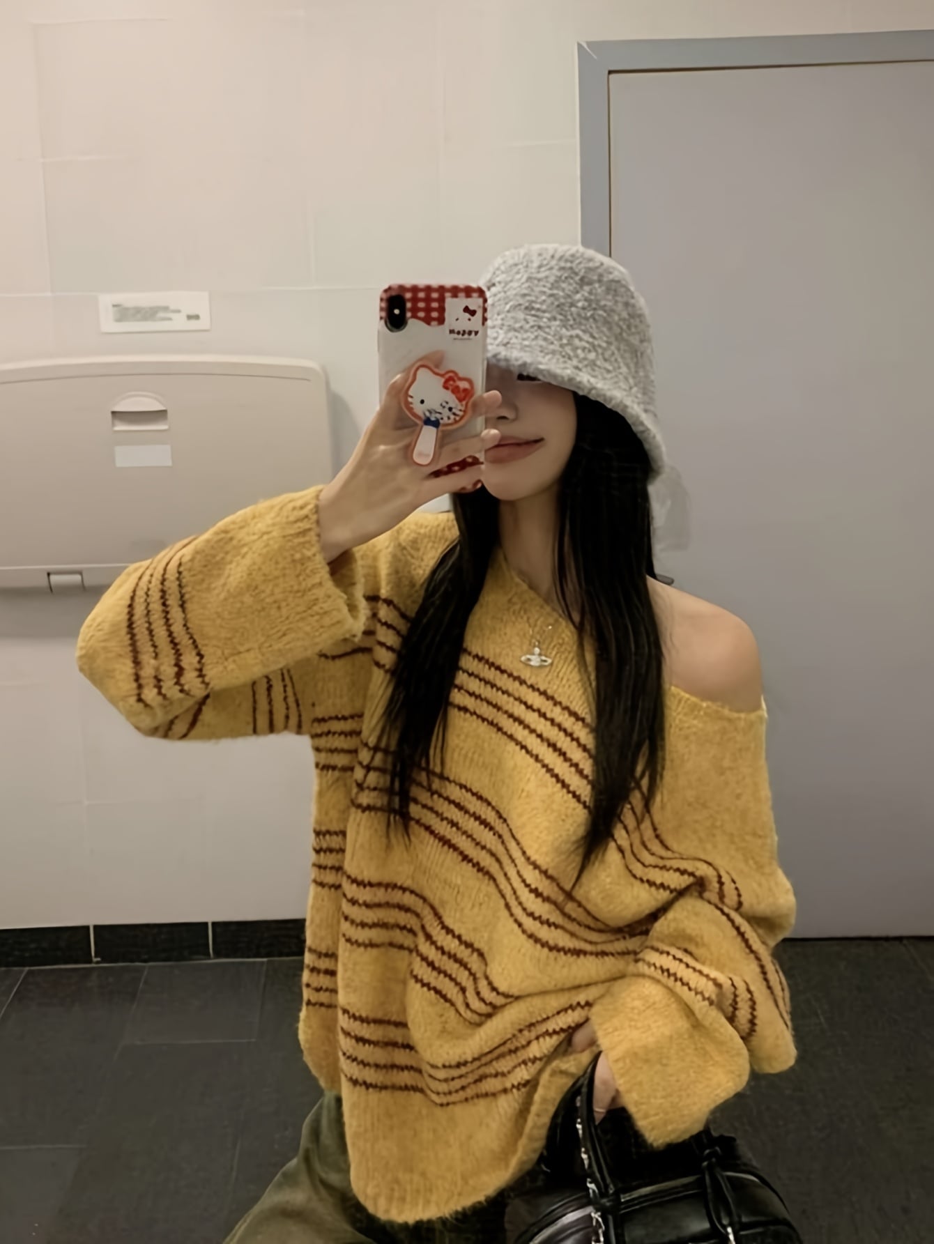 【ゆるっと可愛い】ボーダー ニット セーター レディース トップス 長袖 プルオーバー オーバーサイズ ゆったり 韓国 ファッション ゆるニット チュニック丈 大きいサイズ ボートネック オフショル レトロ 体型カバー 着痩せ 細見え 華奢見え 二の腕カバー