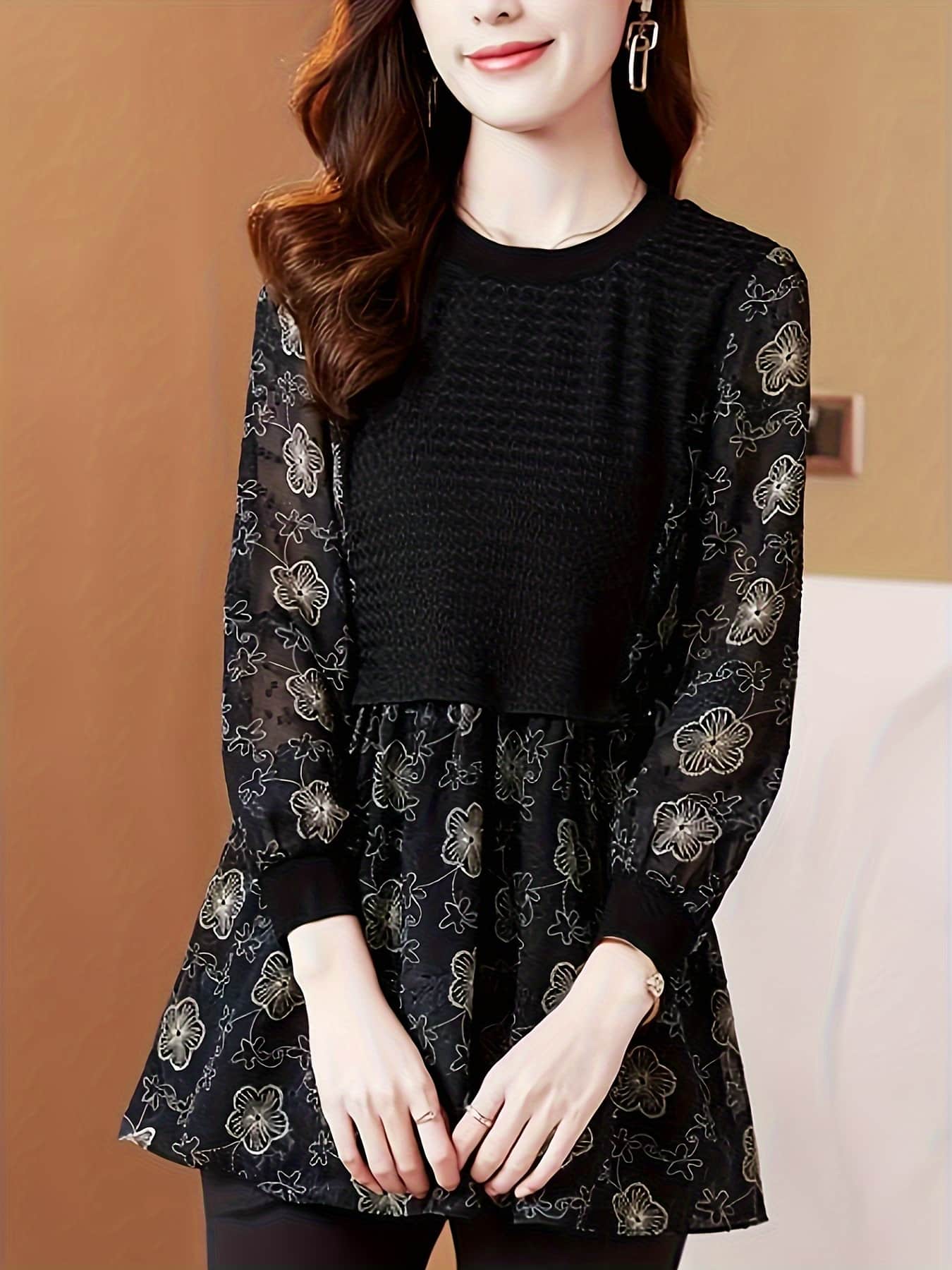 【大人フェミニン】 ブラウス レディース 長袖 花柄 シフォン チュニック トップス シースルー 透け感 シャーリング 切り替え プルオーバー カットソー きれいめ カジュアル オフィス 通勤 OL 事務服 ママコーデ 体型カバー 二の腕カバー 着痩せ 細見え 30代 40代 50代