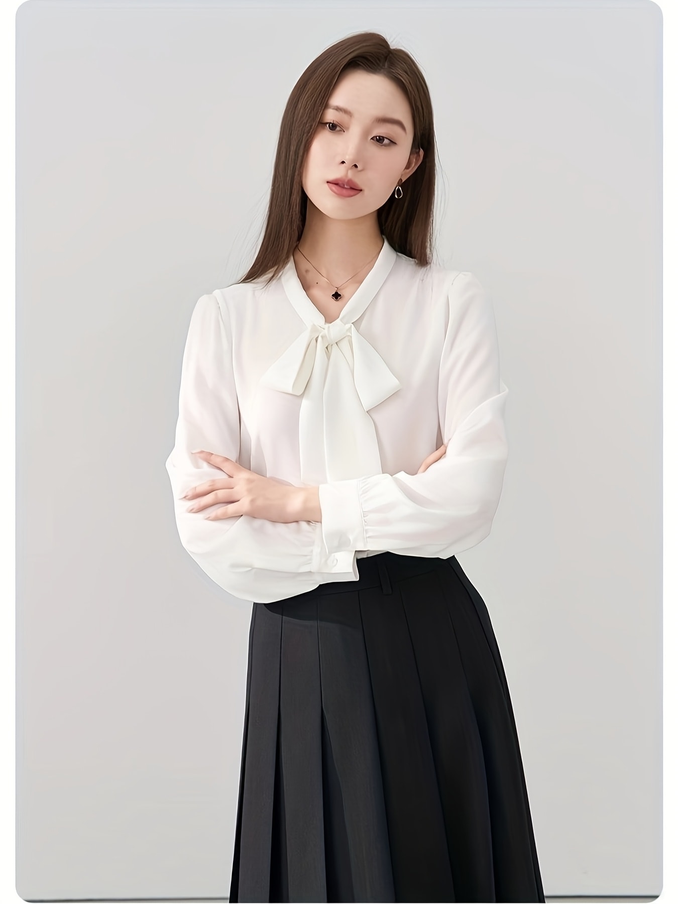 【ボウタイブラウス】ブラウス レディース 長袖 リボン 事務服 オフィス 通勤 きれいめ トップス シャツ シフォン とろみシャツ 無地 白 ブルー ホワイト 春 夏 秋 冬 大きいサイズ 体型カバー 着痩せ 二の腕カバー フォーマル 卒業式 入学式 卒園式 入園式 結婚式
