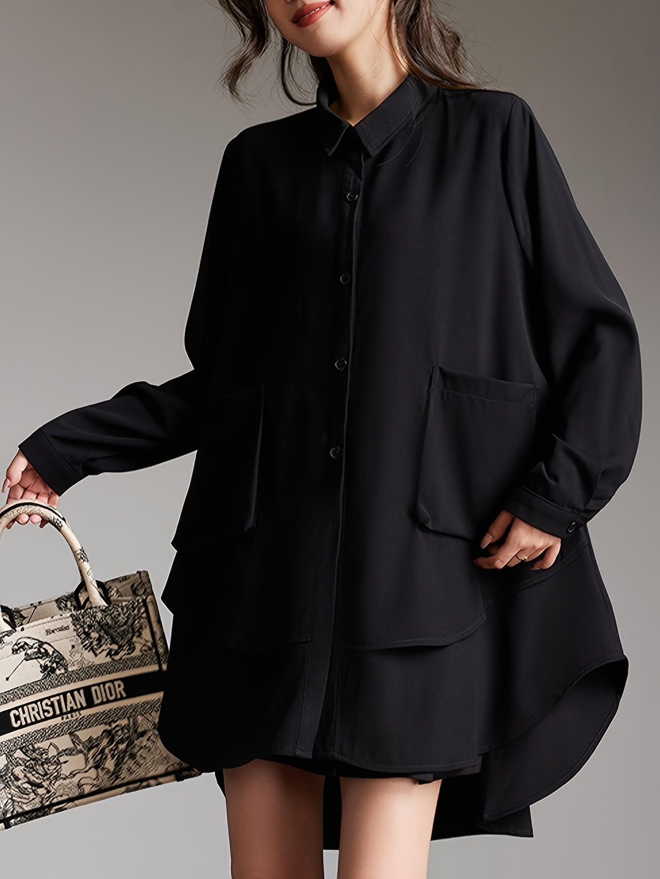 【体型カバー】シャツ ブラウス レディース 長袖 チュニック ロングシャツ 襟付き 羽織り トップス ゆったり オーバーサイズ アシンメトリー イレギュラーヘム 着痩せ 細見え お尻隠れる オフィス 通勤 春 秋 冬 無地 黒 ブラック きれいめ モード カジュアル