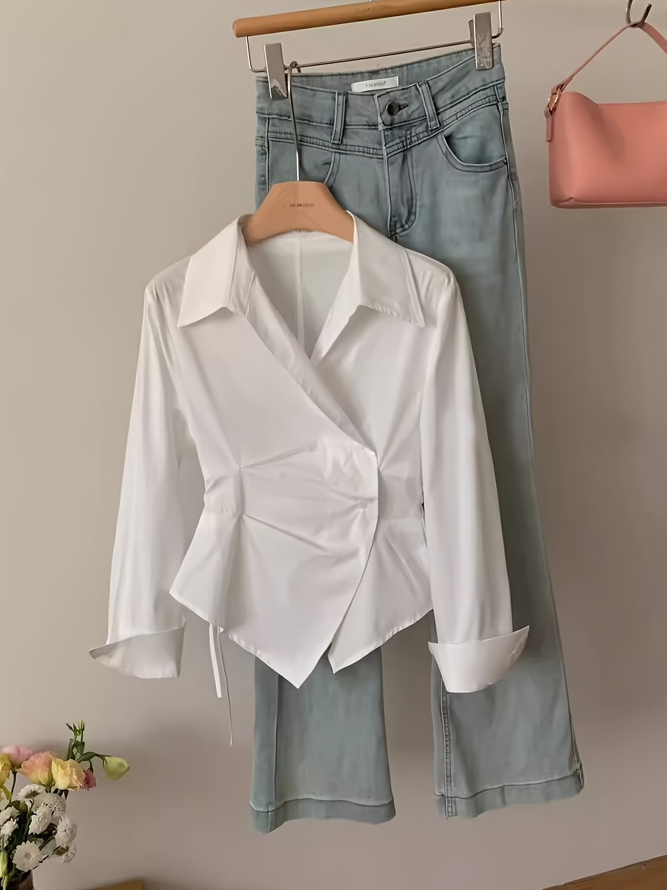 【くびれ強調】ブラウス レディース 長袖 シャツ カシュクール アシンメトリー ウエストマーク 襟付き トップス オフィス 通勤 OL 事務服 きれいめ 体型カバー 着痩せ 細見え ウエストシェイプ 春 秋 白 無地 大人可愛い Ｖネック 洗える 30代 40代 卒業式 入学式 ママ