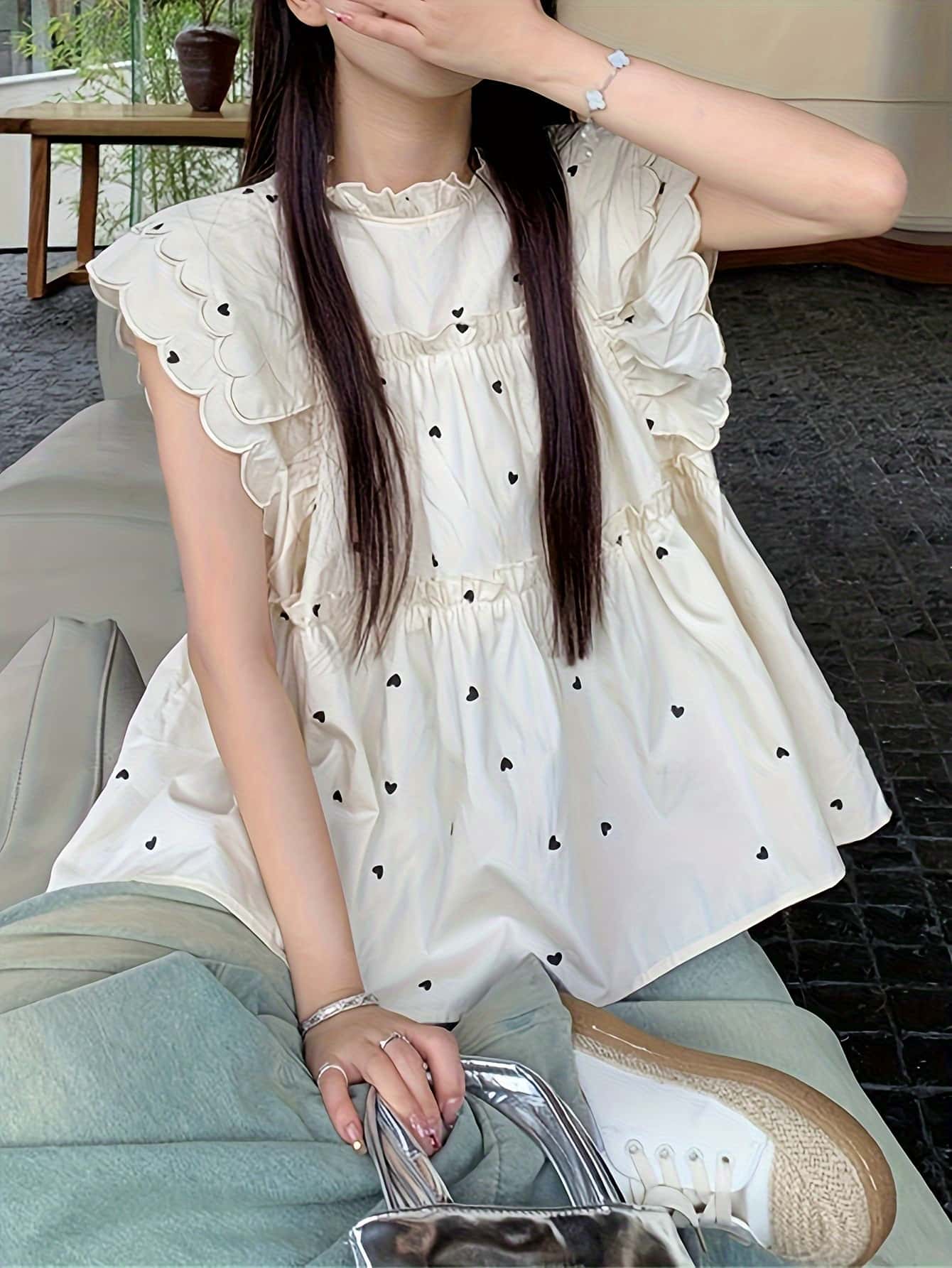 【大人可愛い】ブラウス レディース 夏 半袖 ハート柄 トップス フリル ティアード シャツ チュニック ノースリーブ 袖なし フリルスリーブ スカラップ 立ち襟 ハイネック ゆったり 体型カバー 二の腕カバー 着痩せ 涼しい 透けにくい ドット柄 きれいめ オフィス