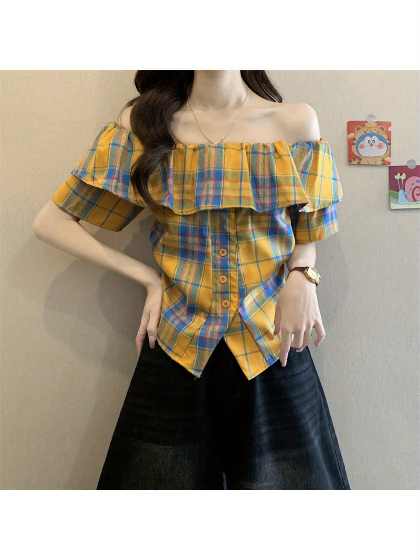 【オフショル】ブラウス レディース オフショルダー シャツ チェック柄 フリル 半袖 トップス タータンチェック 前開き ボタン 肩出し 肩あき 鎖骨見せ 体型カバー 着痩せ 細見え 二の腕カバー 大人可愛い フェミニン レトロ カジュアル ナチュラル きれいめ お洒落