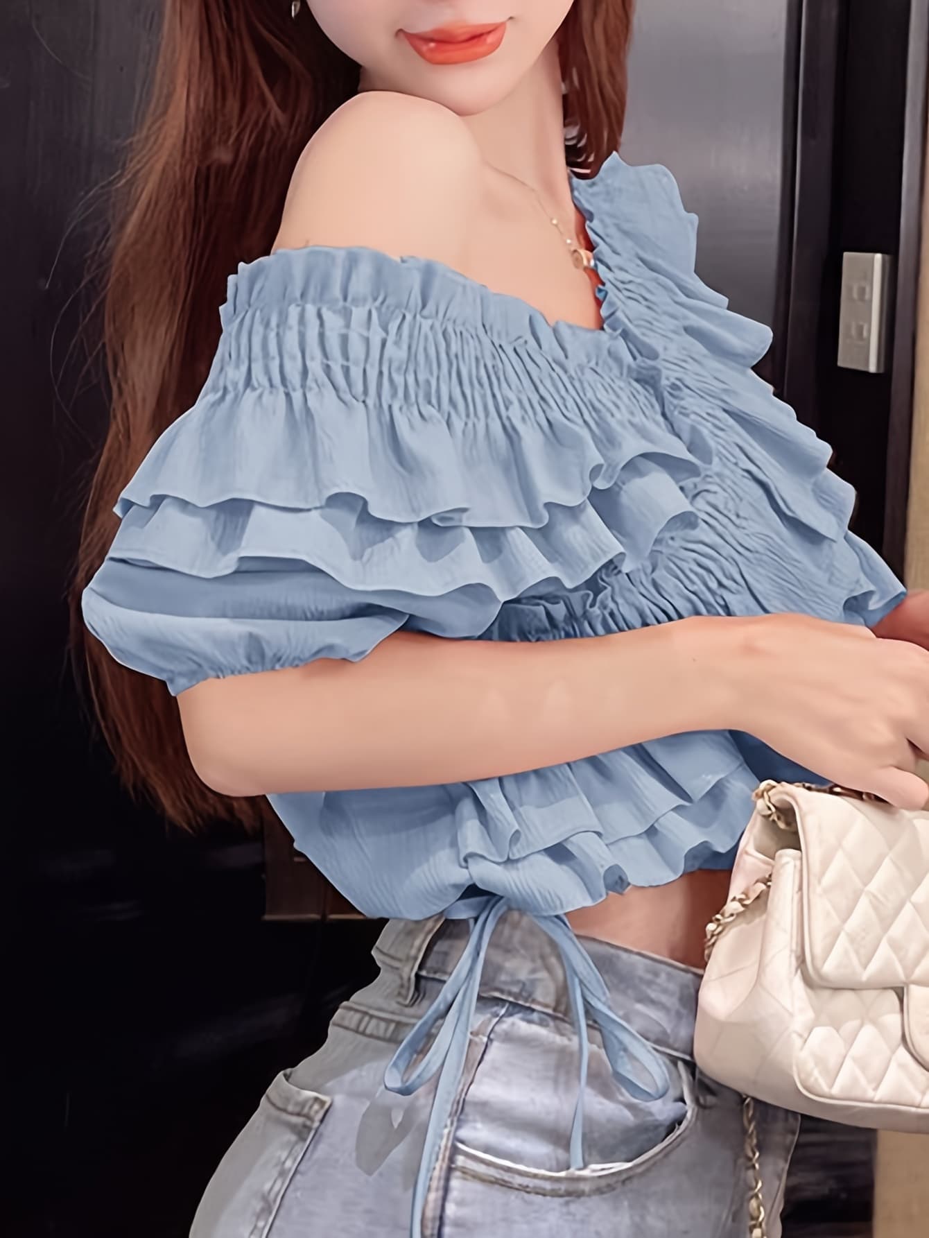 【2WAY】ブラウス レディース 半袖 オフショルダー フリル トップス シフォン オフショル シャーリング ボリューム袖 ティアード シャツ きれいめ 大人可愛い 韓国ファッション 春 夏 春服 夏服 体型カバー 二の腕カバー 着痩せ 華奢見え デート 女子会 リゾート