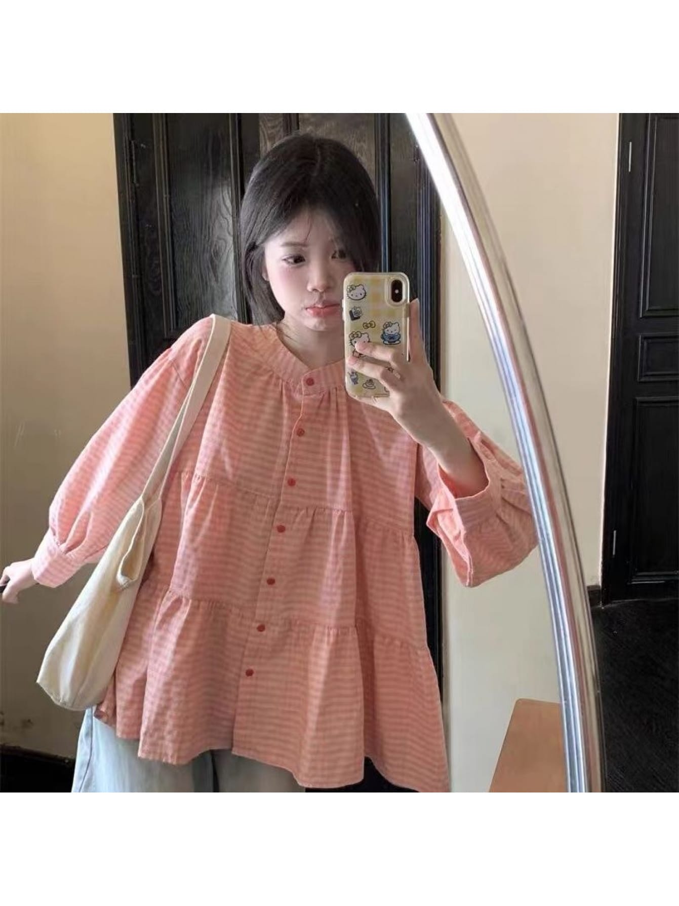 【大人可愛い】 ブラウス レディース 長袖 チェック柄 ティアード シャツ チュニック ギンガムチェック バンドカラー 切り替え トップス ゆったり 体型カバー 着痩せ お尻隠れる ボリューム袖 ぽわん袖 春 秋 カジュアル フェミニン 甘め きれいめ オフィス 通勤