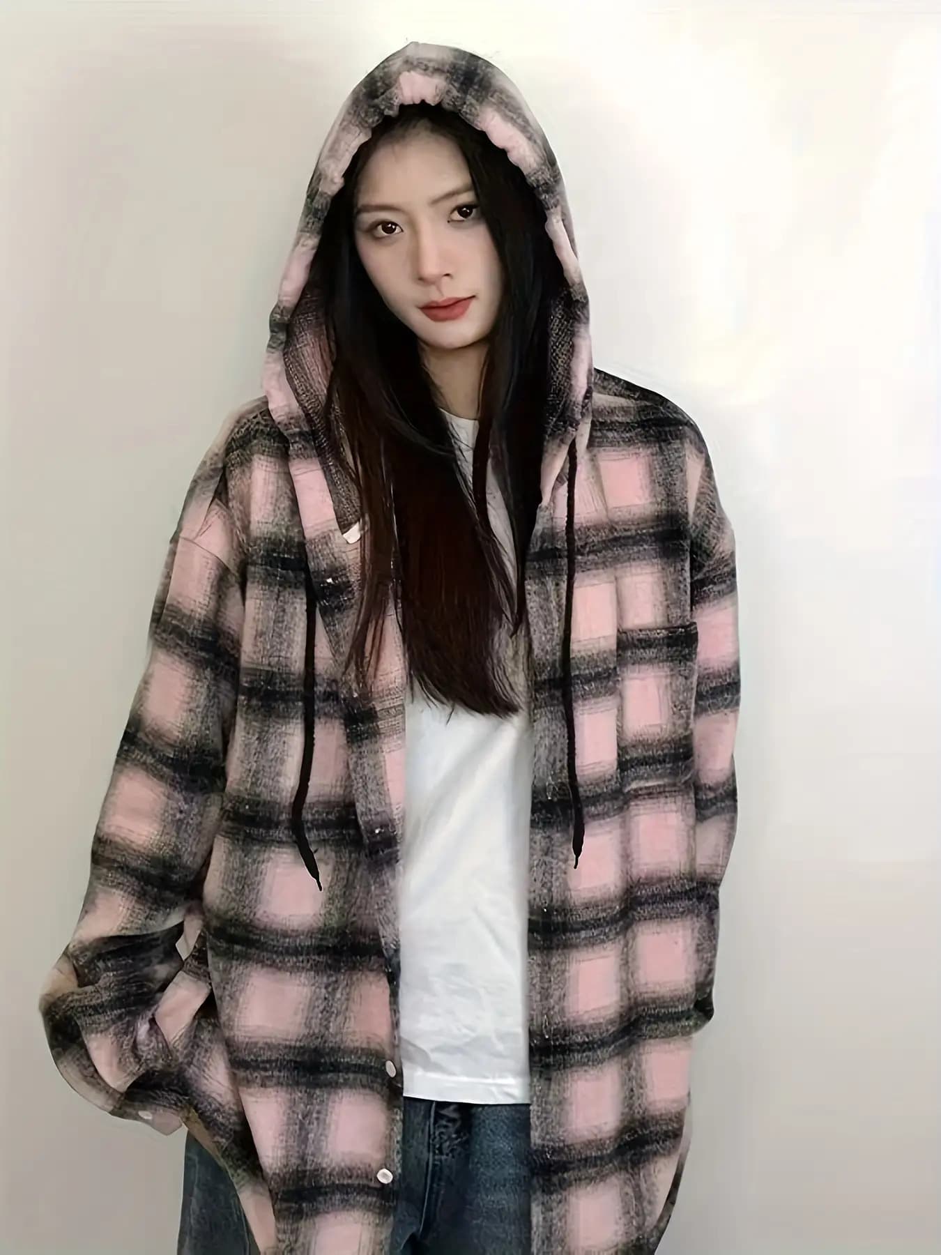【大人可愛い】 チェックシャツ レディース フード付き ネルシャツ チェック柄 ブラウス オーバーサイズ トップス 羽織り 長袖 ビッグシルエット フーディー シャツパーカー ライトアウター カジュアル ストリート ゆったり 楽ちん 体型カバー 着痩せ 華奢見え|Yokos