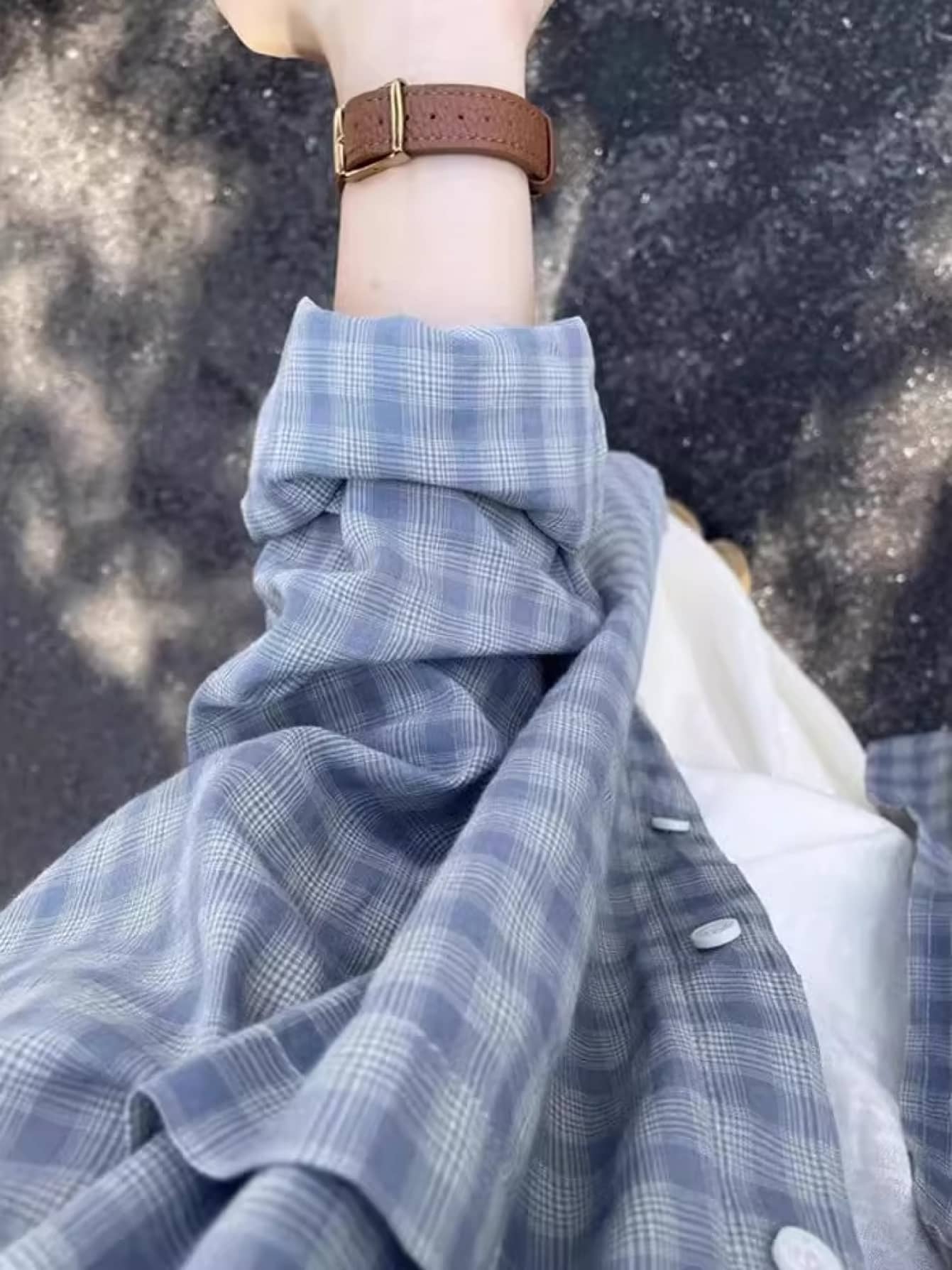 【UVカット】チェックシャツ レディース ブラウス 長袖 シャツ 襟付き 羽織り トップス ネルシャツ風 チェック柄 ビッグシルエット オーバーサイズ ゆったり 楽ちん 軽い 薄手 体型カバー 二の腕カバー 着痩せ 日焼け対策 冷房対策 春 夏 秋 カジュアル｜Yokos