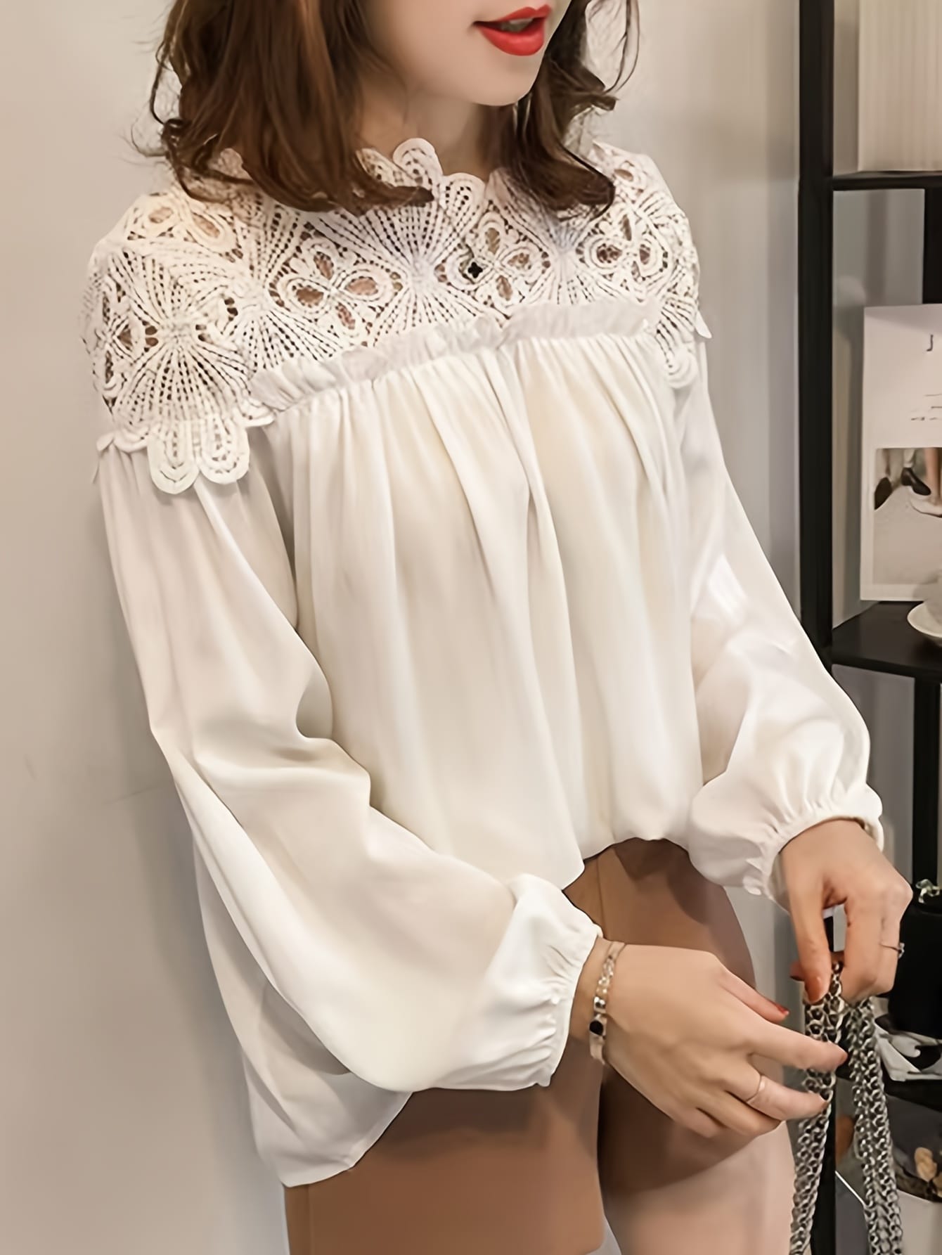 ブラウス レディース 長袖 レース 切り替え ハイネック トップス プルオーバー シャツ 立ち襟 シフォン タッチ ボリューム袖 バルーンスリーブ オフィス 通勤 きれいめ 大人可愛い 体型カバー 着痩せ 二の腕カバー 卒園式 入園式 結婚式 二次会 参観日 ママコーデ 春