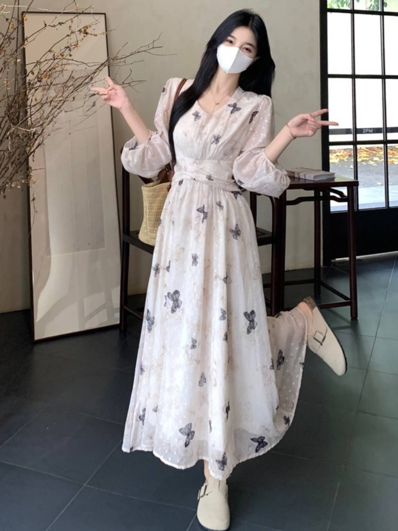 【2024新作】ワンピース レディース ロングワンピース 花柄 チョウ柄 七分袖 Vネック 大人可愛い きれいめ Aライン ロング丈 大きいサイズ 体型カバー 着痩せ 細見え ウエストマーク ハイウエスト 二の腕カバー 通勤 オフィス デート お呼ばれ 結婚式 二次会 旅行