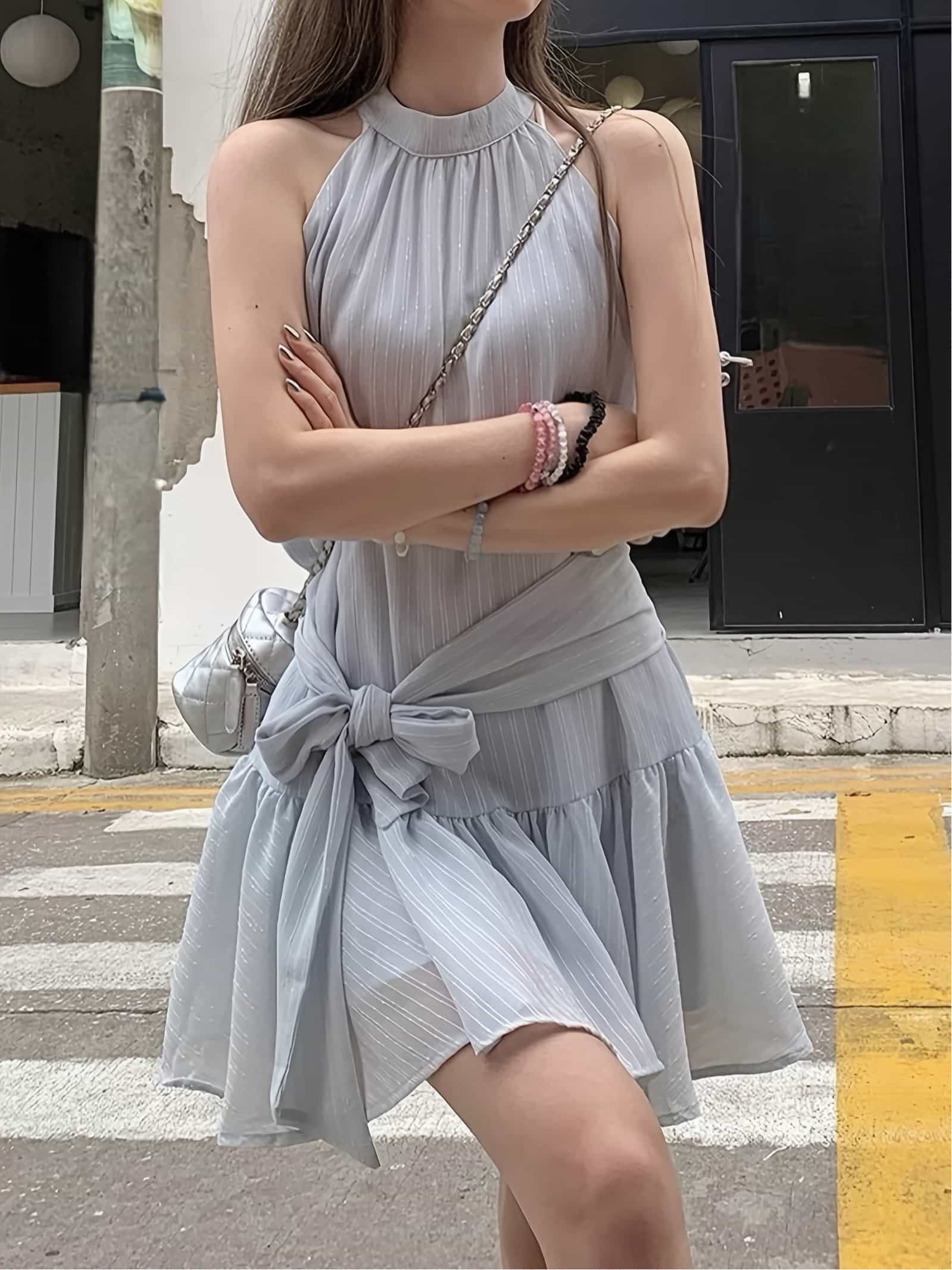 【大人可愛い】ワンピース レディース ホルターネック ミニ丈 ノースリーブ リボン Aライン ストライプ ブルー 水色 ワンピ ミニワンピース 袖なし アメリカンスリーブ ウエストマーク ティアード 涼しい 体型カバー 着痩せ 細見え 脚長 清楚 フェミニン リゾート 旅行 5,960円