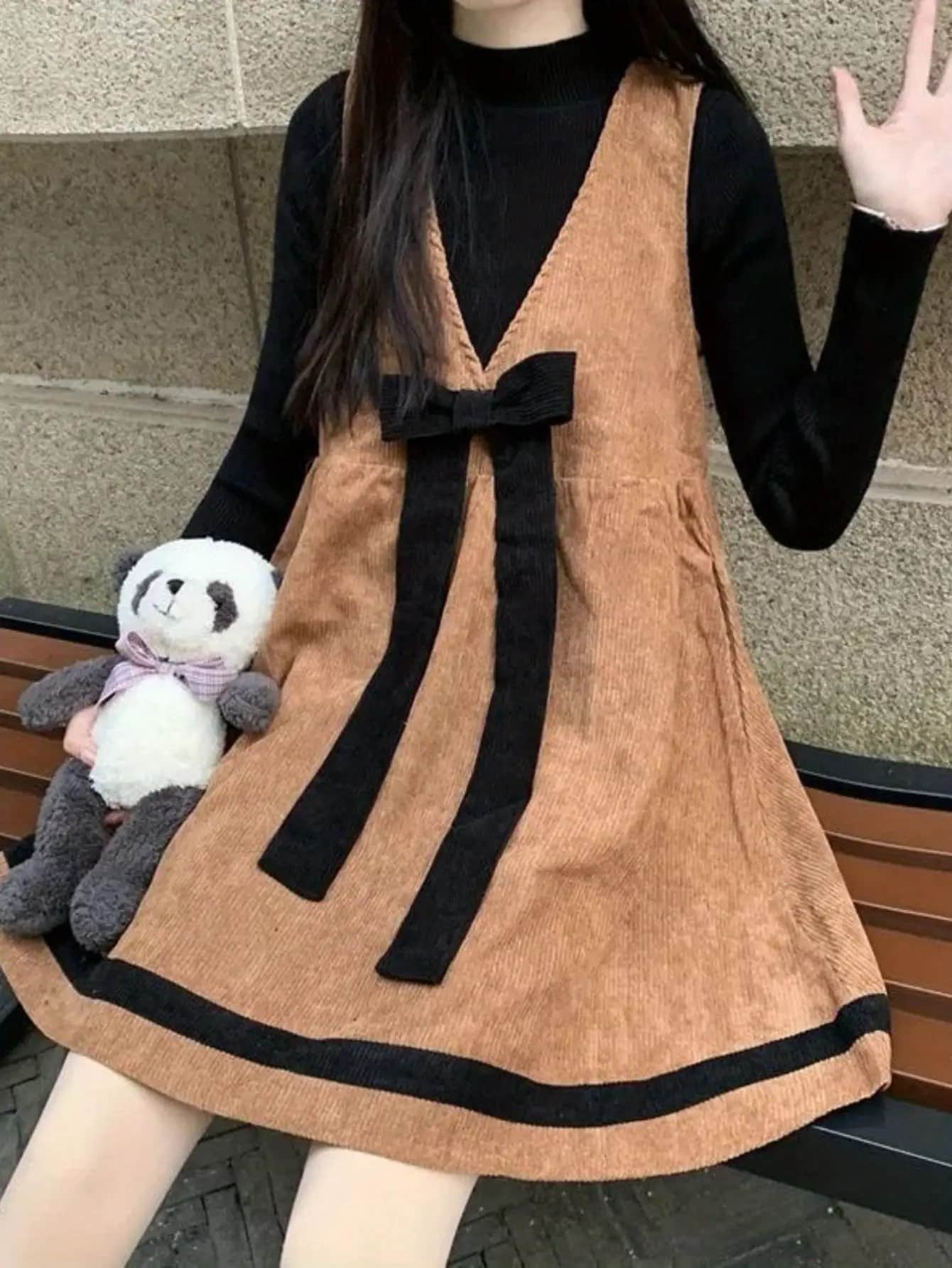 【大人可愛い】ジャンパースカート コーデュロイ ワンピース ジャンスカ サロペットスカート 膝丈 ひざ丈 Aライン リボン チュニック Vネック 重ね着 レイヤード ノースリーブ 体型カバー 着痩せ 細見え ゆったり 楽ちん 暖かい 秋 冬 秋冬 レディース カジュアル