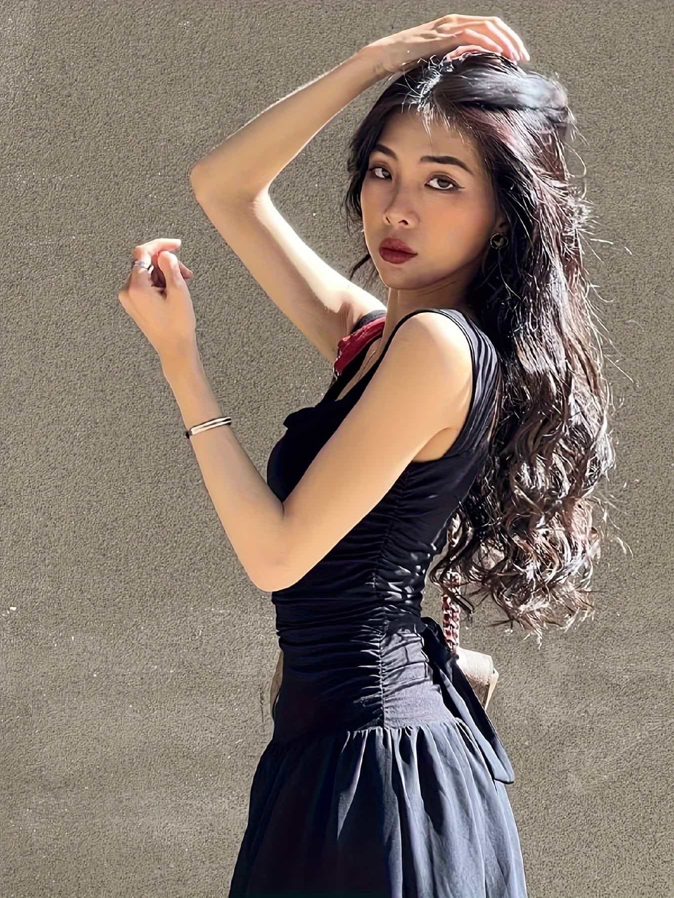 【大人可愛い】ワンピースレディース夏ロングマキシ丈ノースリーブスクエアネックシャーリングウエストマーク美シルエットAライン黒ブラック無地チュールメッシュ風切替裾フリル体型カバー着痩せ細見えお呼ばれ結婚式二次会パーティーリゾート旅行デートモードカジュア|Yokos