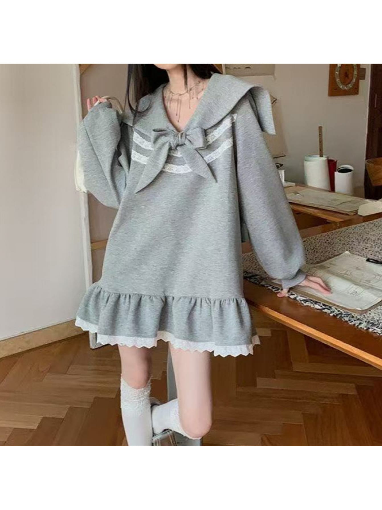 【セーラーカラー】 スウェット ワンピース ミニ丈 長袖 リボン フリル レース レディース トップス トレーナー ゆったり 体型カバー 着痩せ 痩せ見え 膝上 Aライン 可愛い ガーリー 地雷系 量産型 韓国 学生 デート 通学 春 秋 冬 グレー